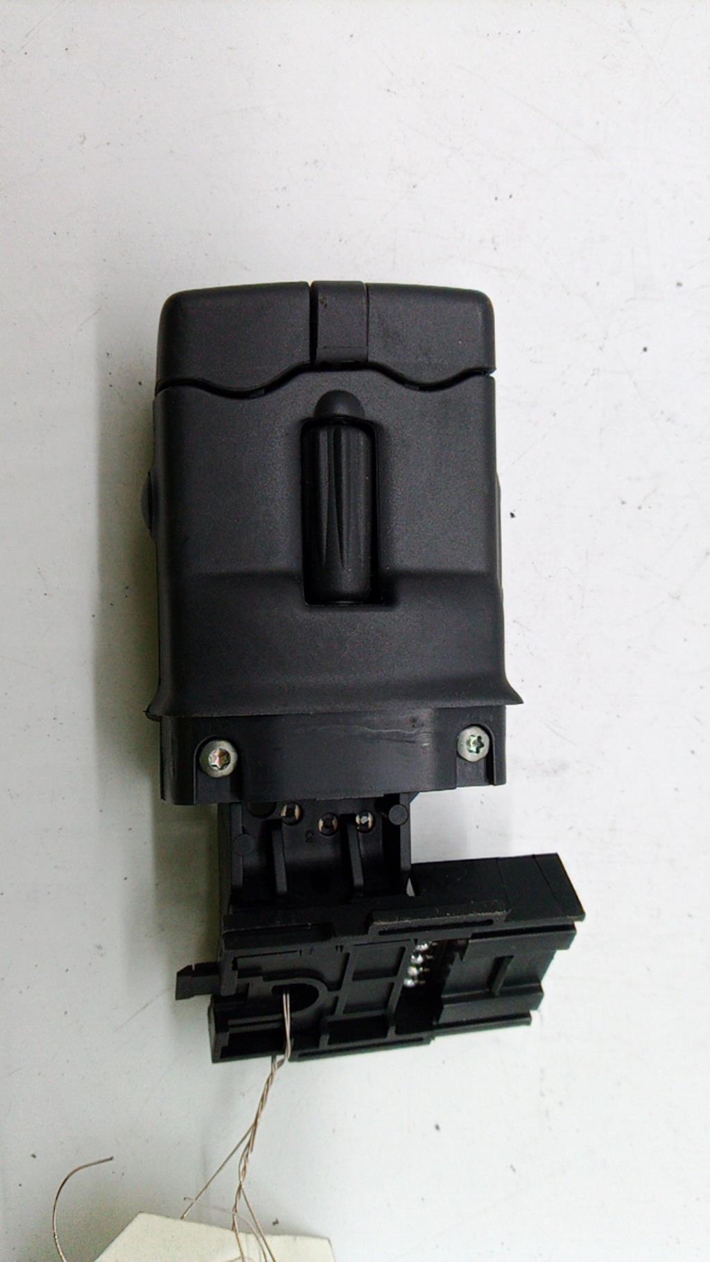Commande autoradio RENAULT MEGANE 2 PHASE 2 Diesel - 1
