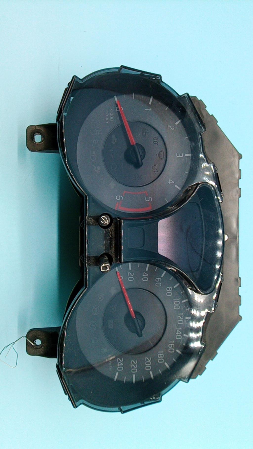 Compteur NISSAN JUKE 1 PHASE 1 Diesel - 1