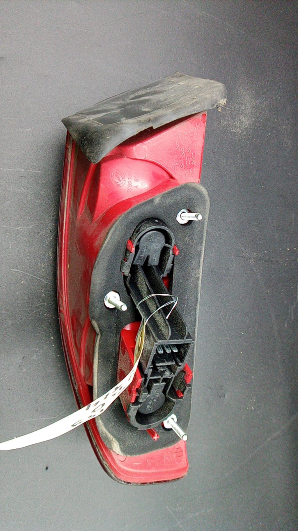 Fanale posteriore principale destro (luci) ALFA ROMEO 159 BREAK Diésel - 1