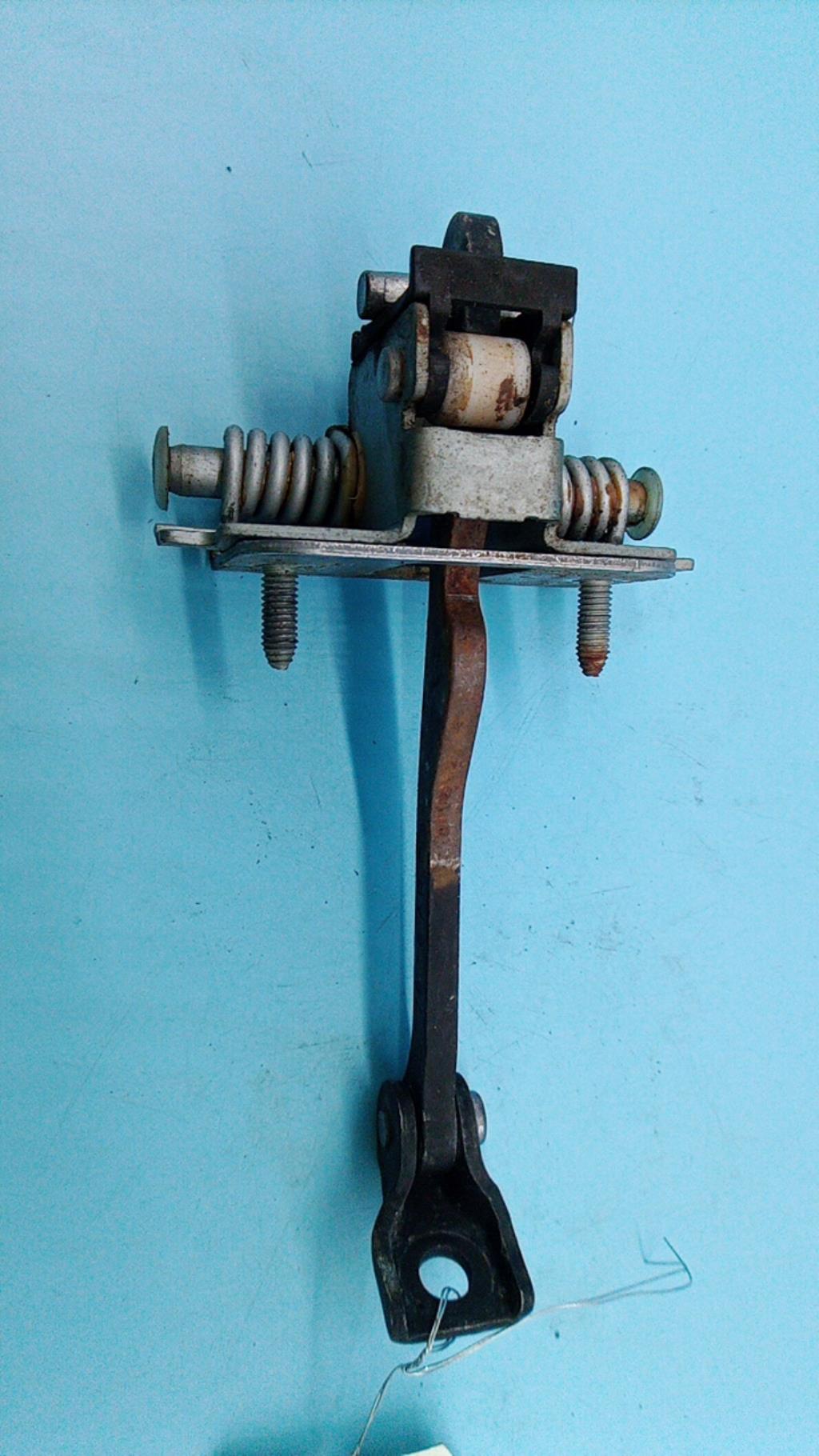 Tirante portiera posteriore sinistro PEUGEOT 3008 1 PHASE 1 Diésel - 1