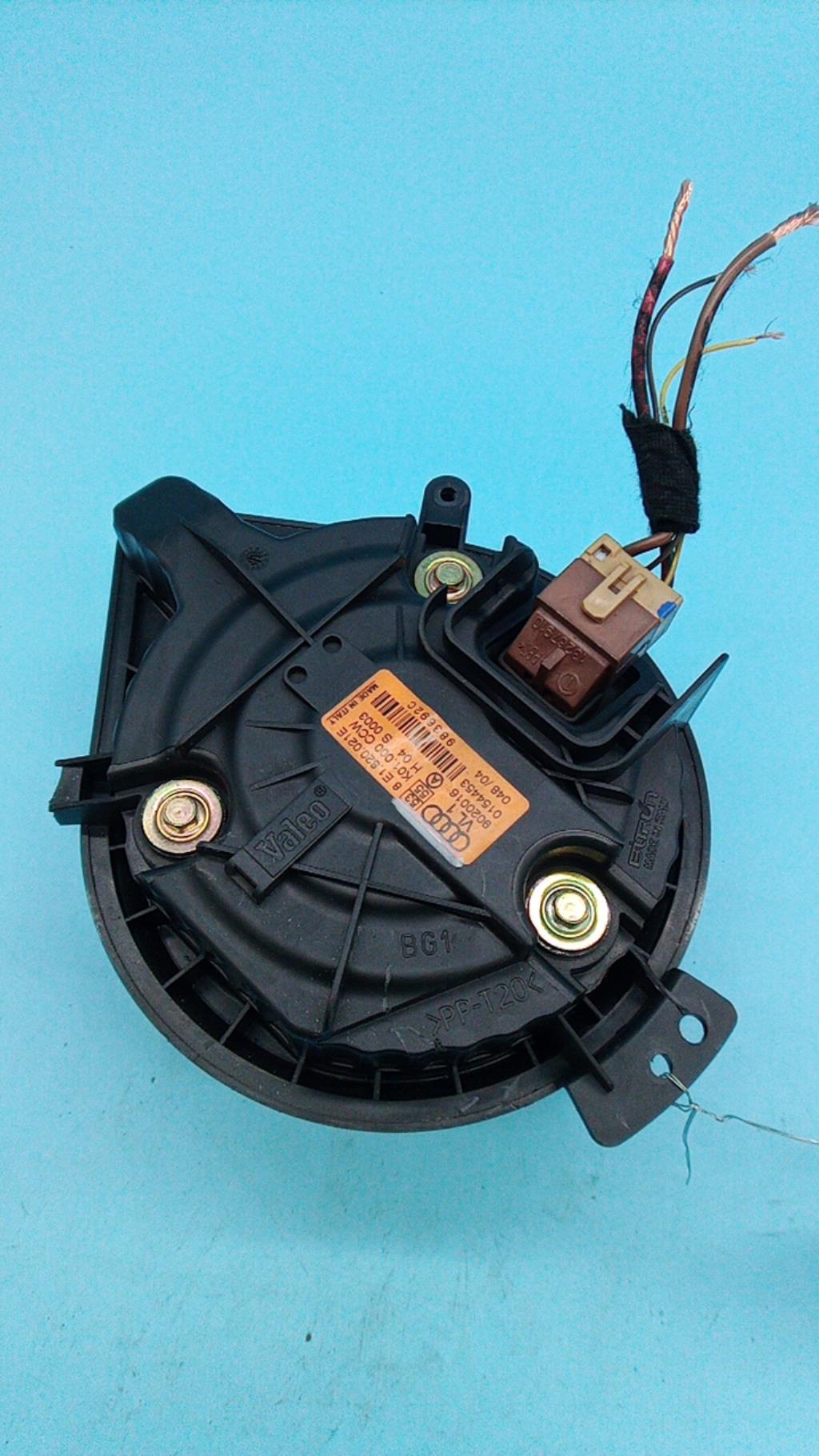 Ventilateur chauffage AUDI A4 3 AVANT PHASE 1 BREAK Diesel - 1