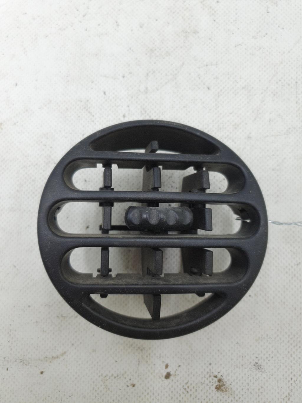 Bocchetta aerazione cruscotto anteriore destra RENAULT KANGOO 1 PHASE 1 Diésel - 1