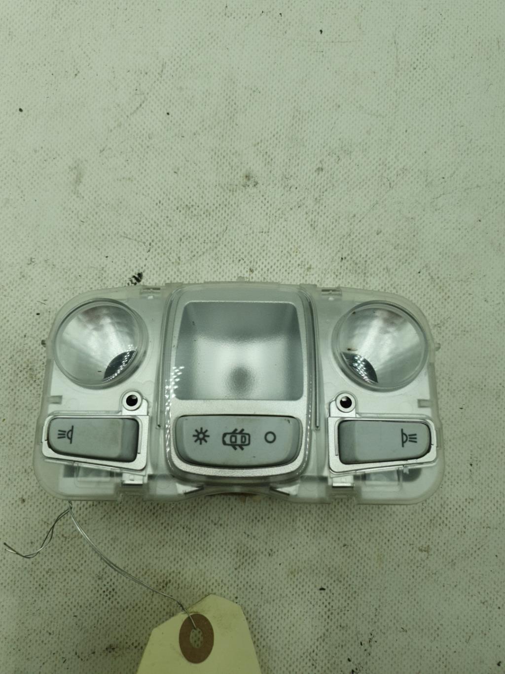 Luce di cortesia PEUGEOT 308 2 PHASE 1 Diésel - 1
