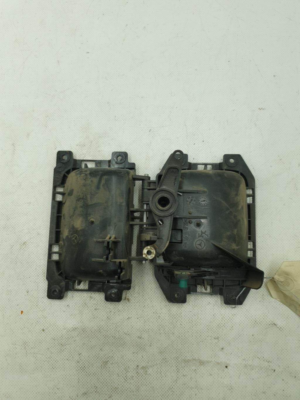 Maniglia interna porta bagagliaio destra MERCEDES VITO 639 PHASE 2 Diésel - 1