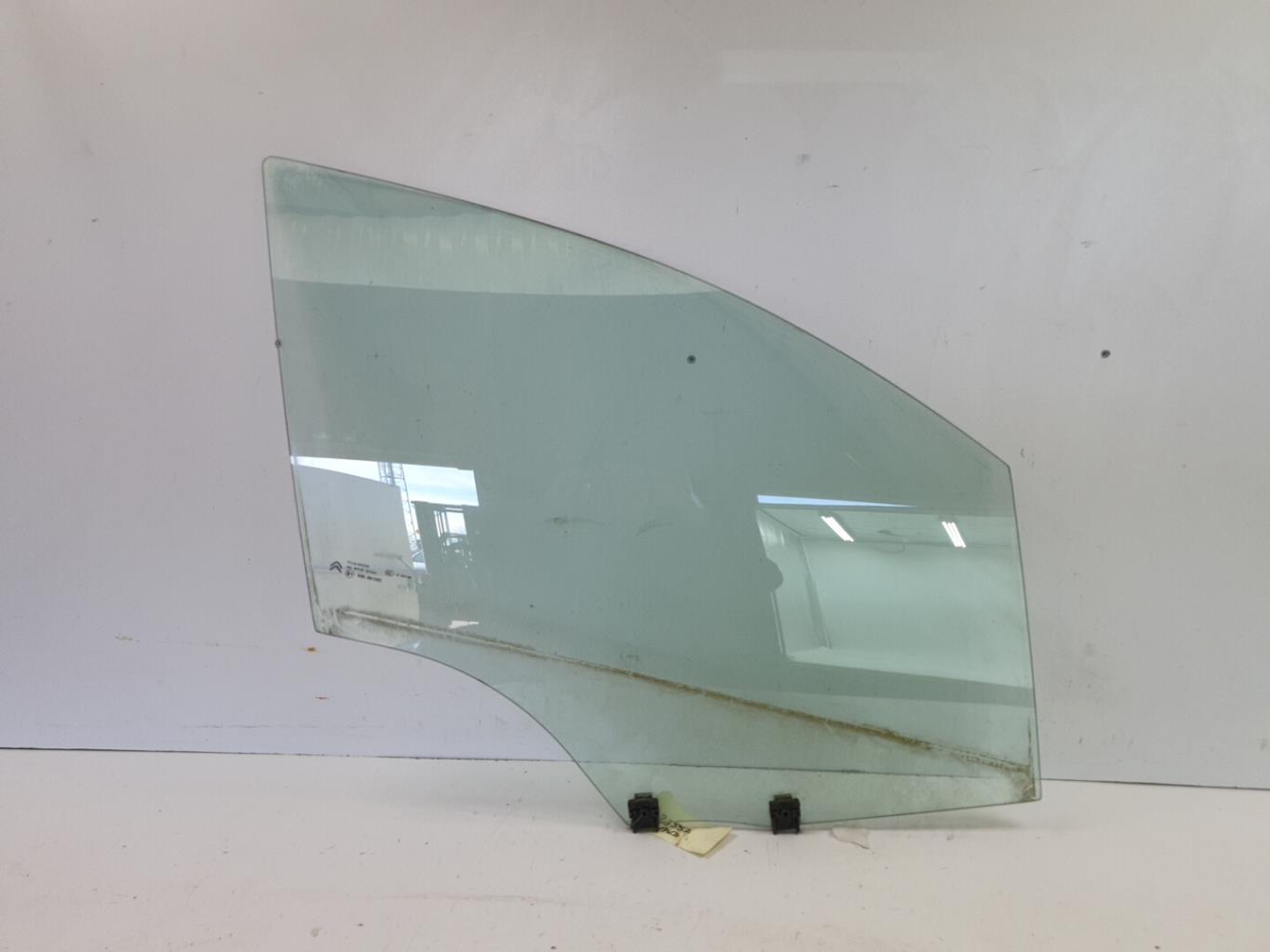 Vitre avant droit CITROEN C4 2 PHASE 1 Diesel - 1