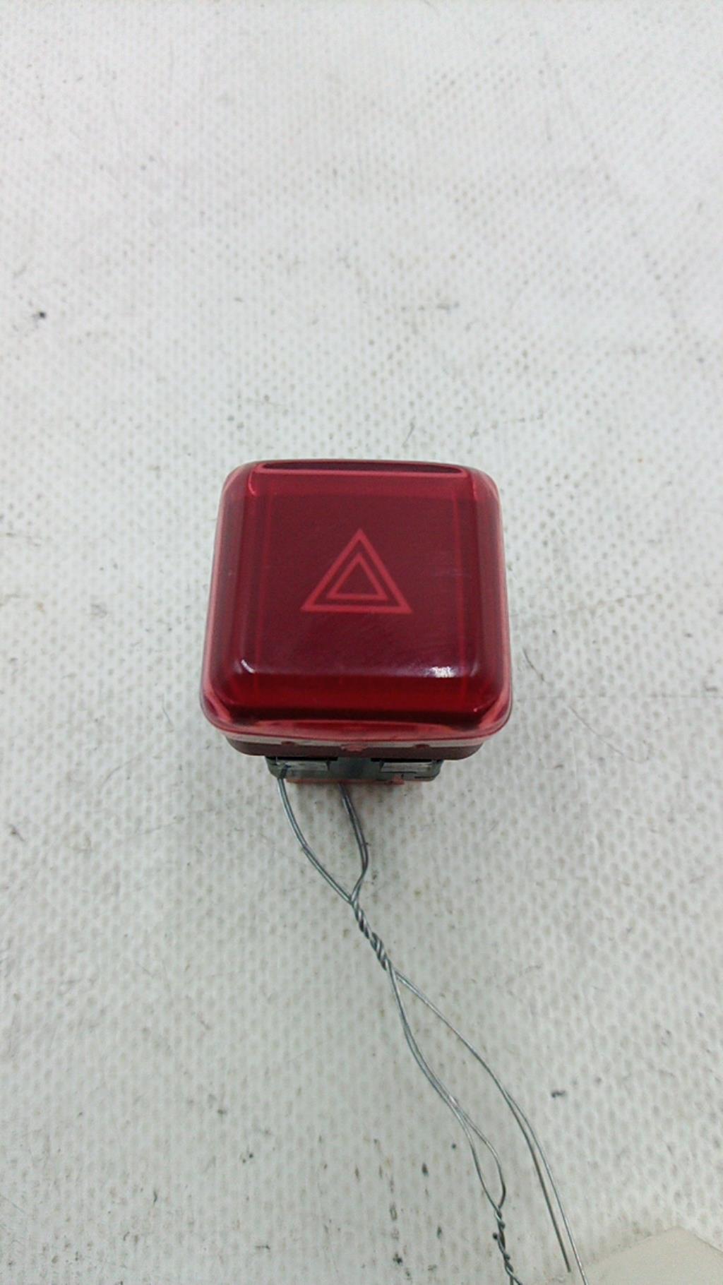 Bouton de warning CITROEN C3 PICASSO PHASE 1 Diesel - 1