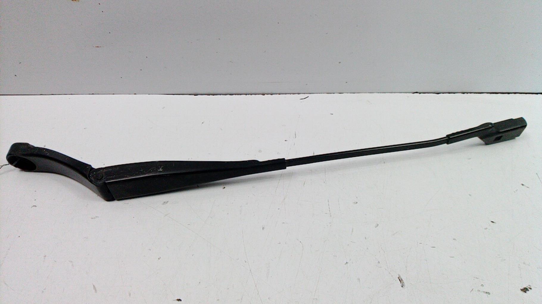 Braccio tergicristallo anteriore destro PEUGEOT 308 2 PHASE 1 Diésel - 1