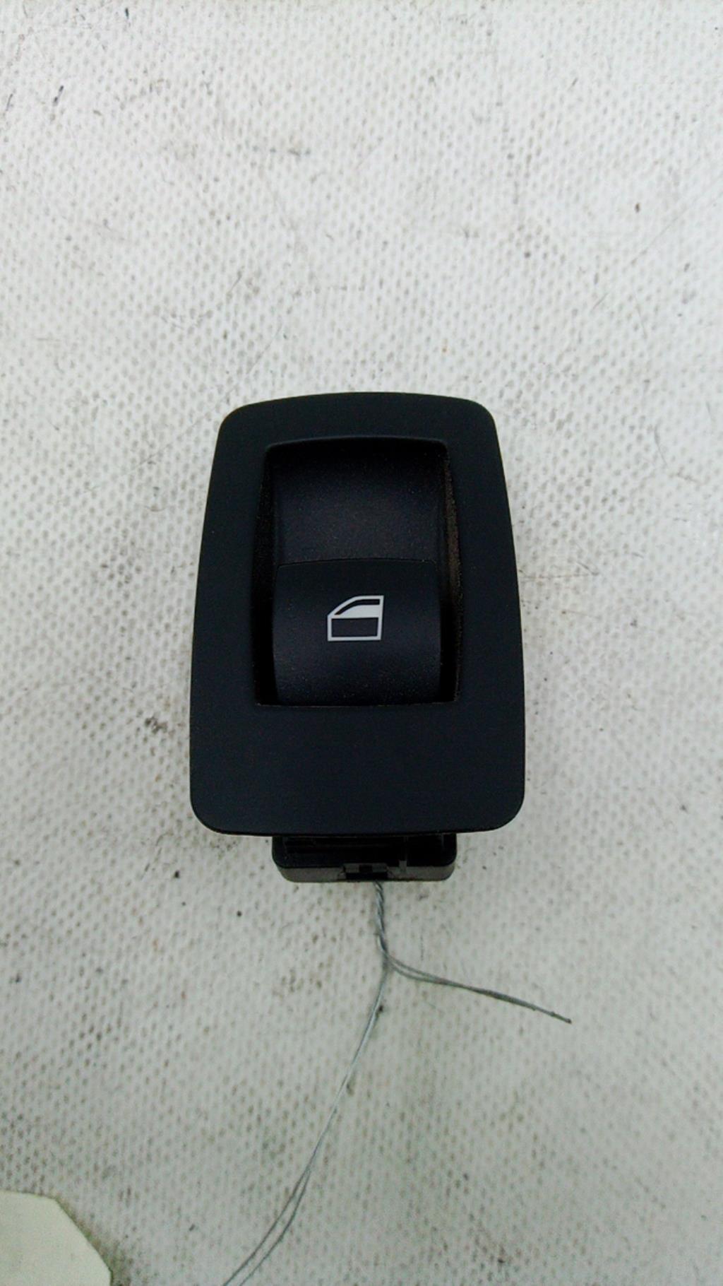 Interruttore lavacristalli posteriore destro BMW SERIE 3 E90 PHASE 2 Diésel - 1