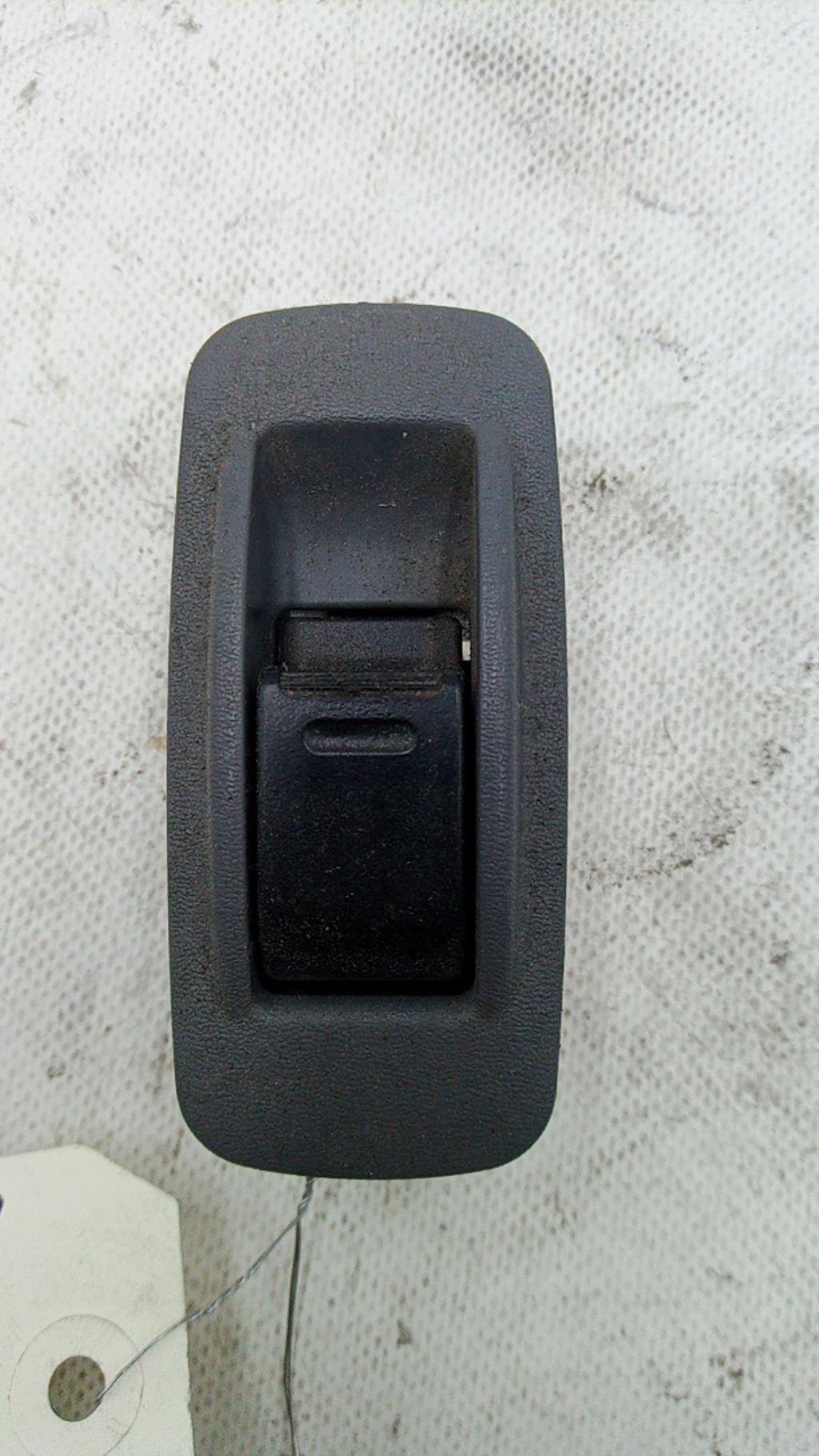 Interruttore lavacristalli posteriore sinistro TOYOTA RAV4 2 PHASE 1 Diésel - 1