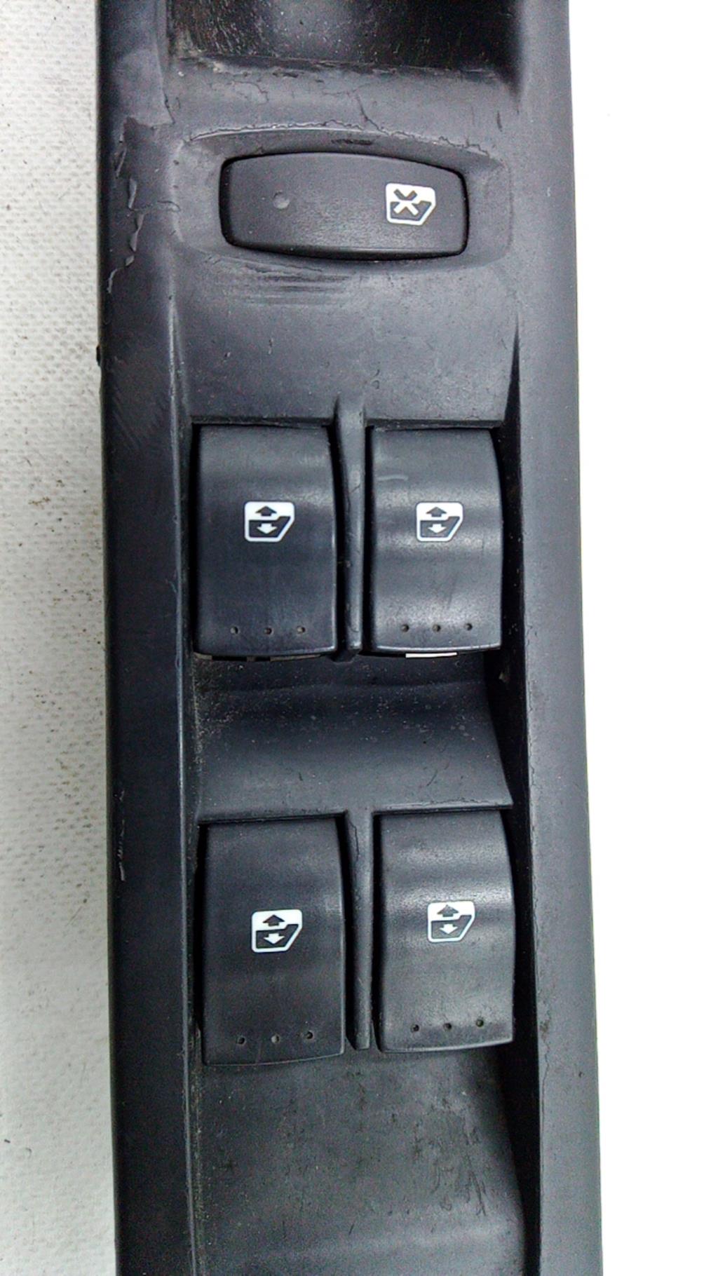 Interruttore lavacristalli anteriore sinistro RENAULT GRAND ESPACE 4 PHASE 2 Diésel - 1