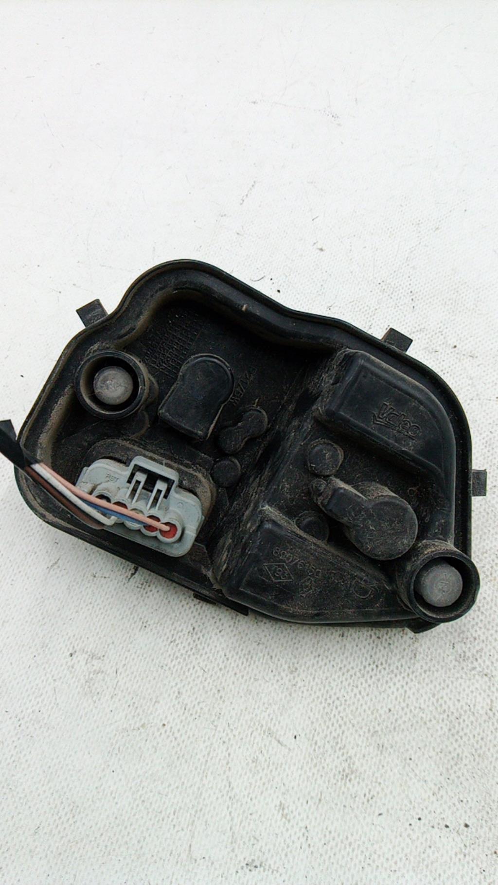 Base portalampade fanale posteriore destro RENAULT MEGANE 3 PHASE 1 Diésel - 1