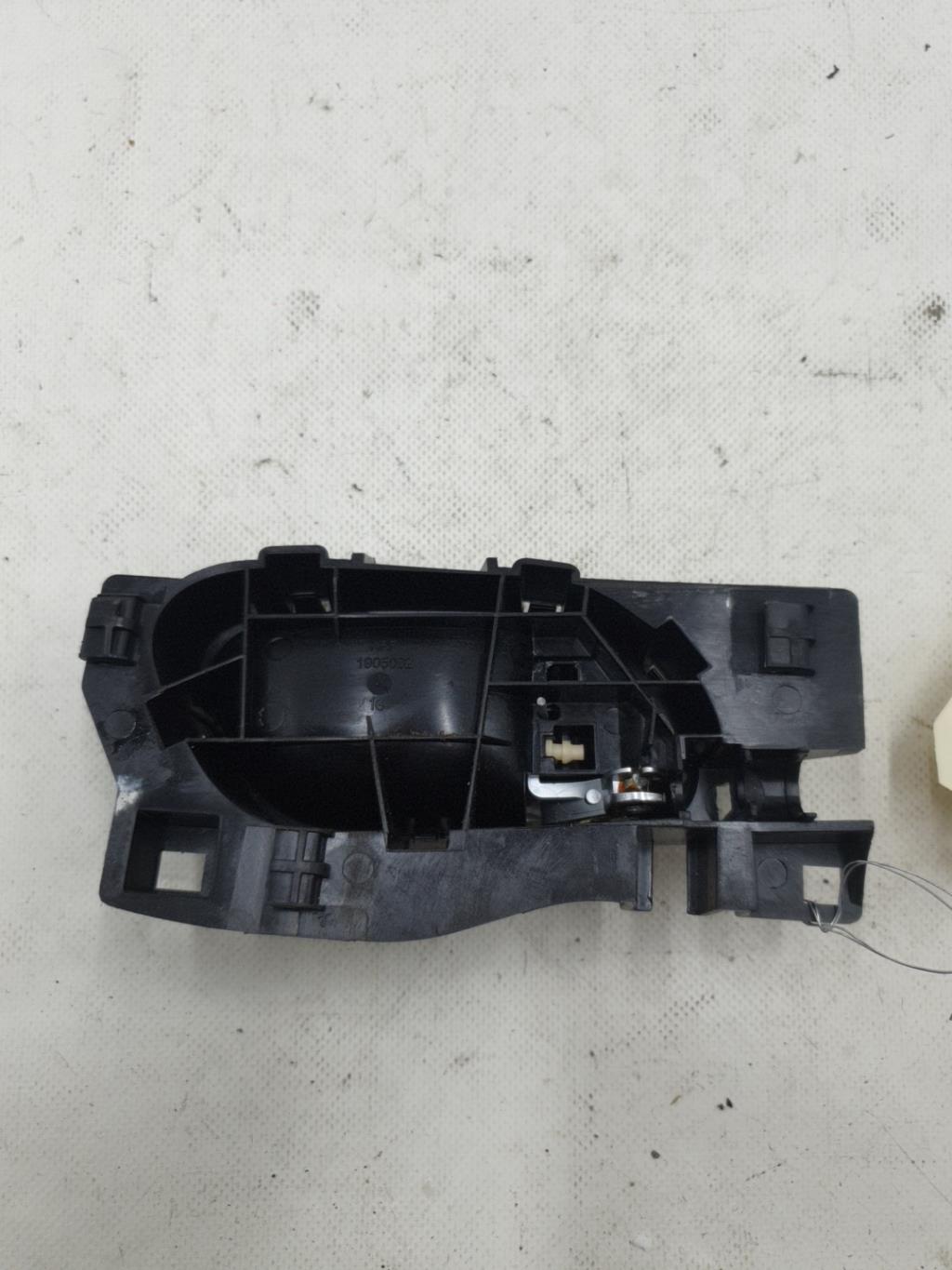 Maniglia interna anteriore sinistra CITROEN C3 2 PHASE 2 Diésel - 1