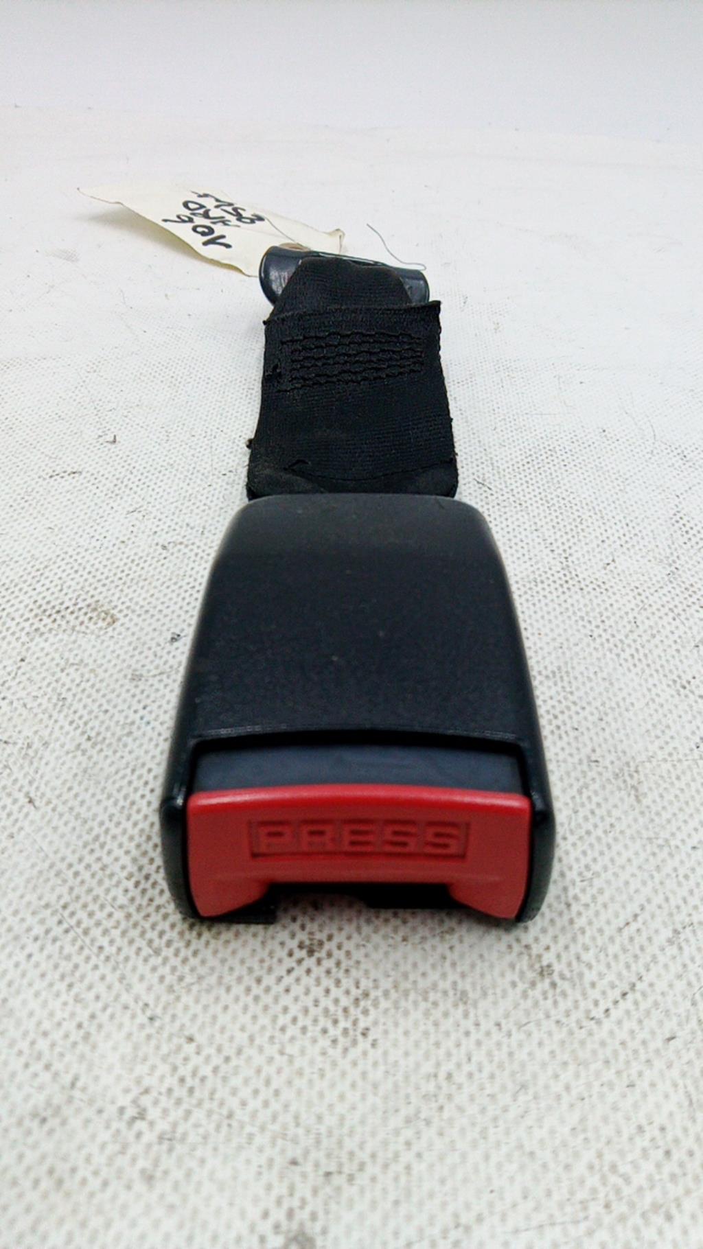 Aggancio cintura sicurezza posteriore destro PEUGEOT 106 PHASE 2 Gasolina - 1
