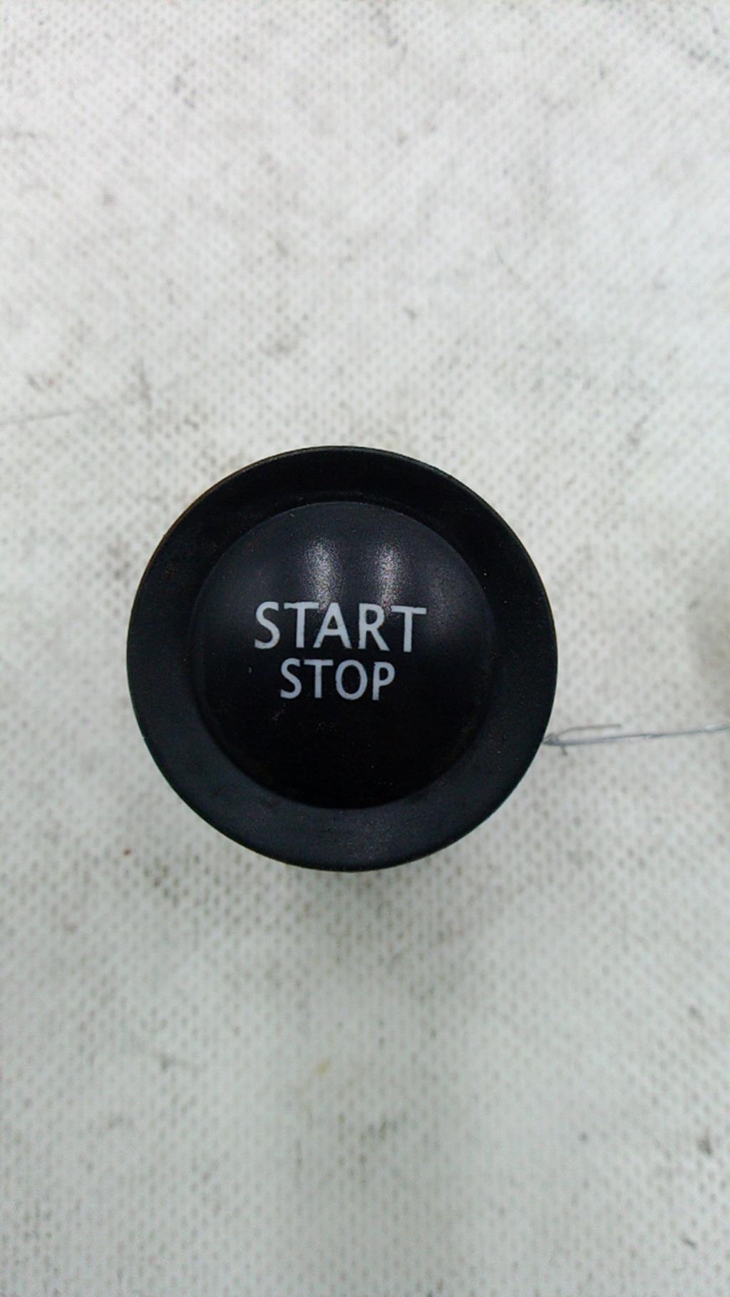 Bouton de demarrage RENAULT MEGANE 2 PHASE 1 Essence - 1