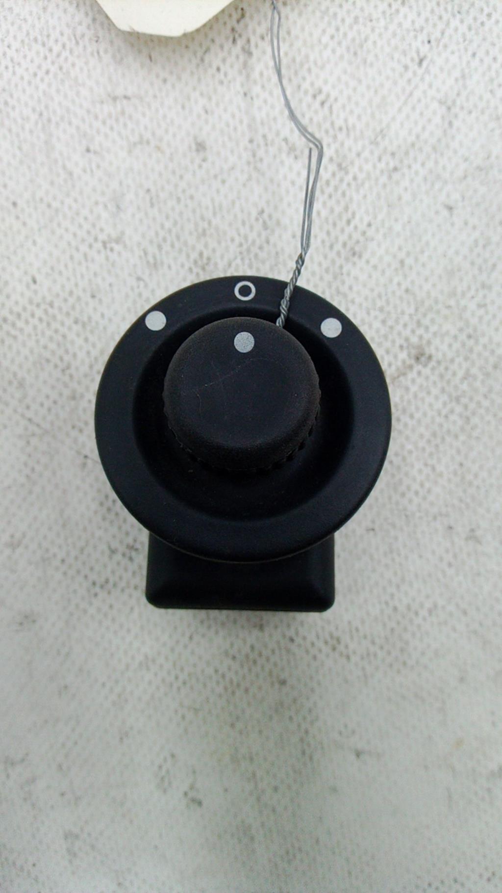 Commande retroviseurs RENAULT CLIO 2 PHASE 2 Essence - 1