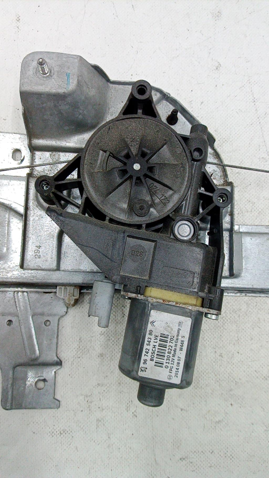 Alzacristalli elettrico anteriore destro PEUGEOT 208 1 PHASE 1 Gasolina - 1