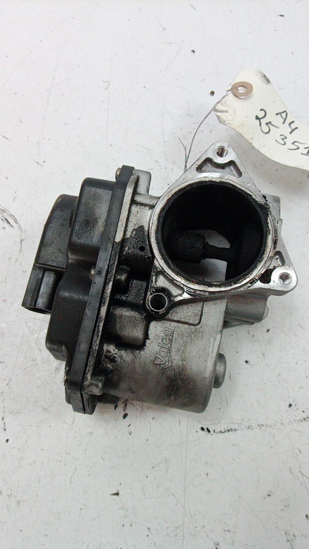 Vanne EGR AUDI A4 3 AVANT PHASE 1 BREAK Diesel - 1