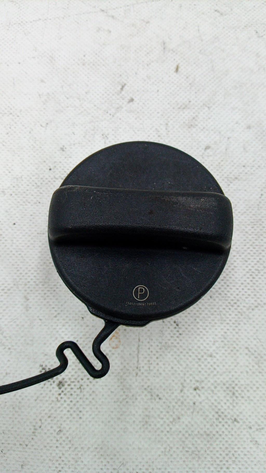 Bouchon de carburant TOYOTA AURIS 2 PHASE 2  - 1