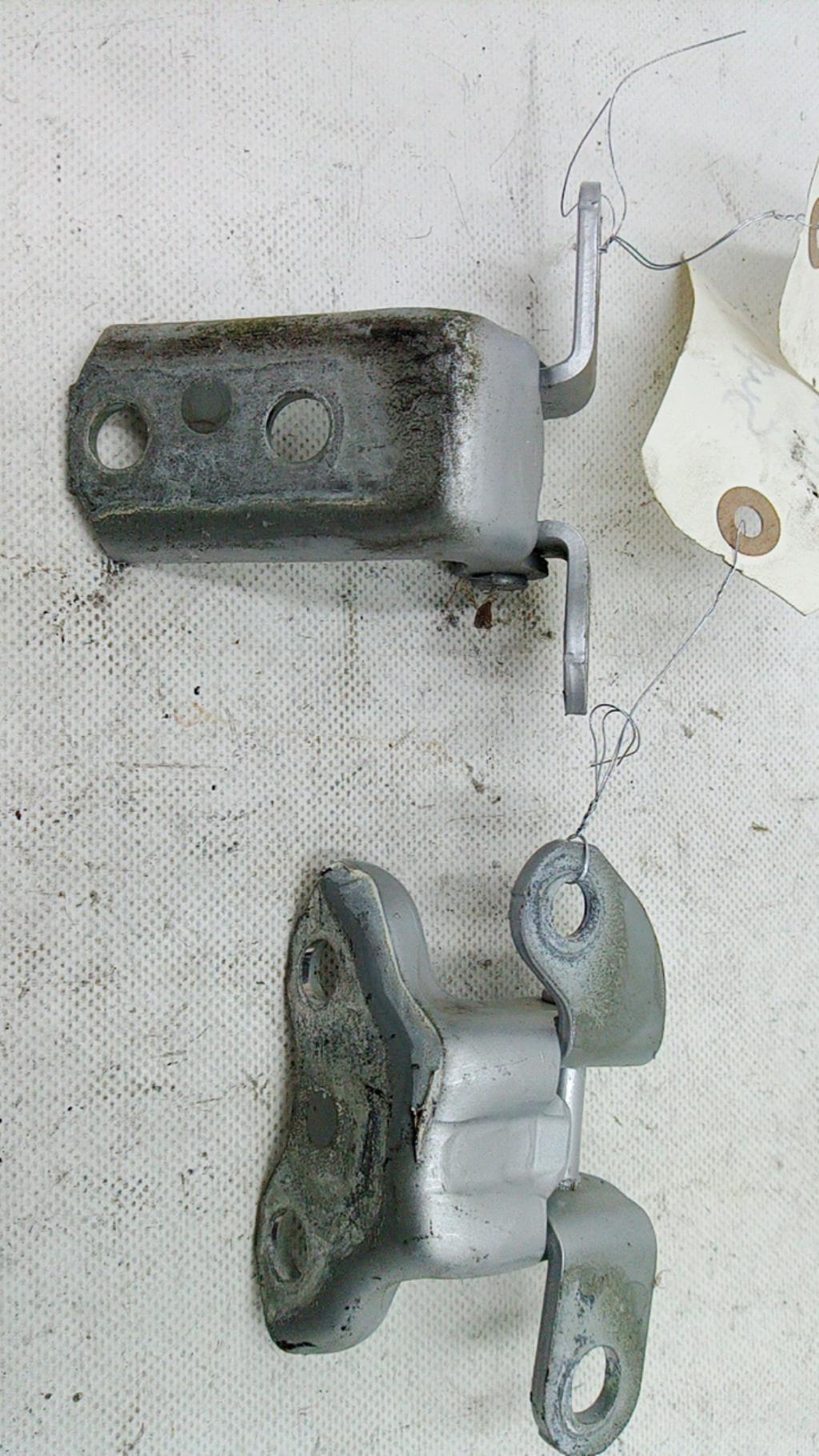 Cerniera portiera posteriore destra TOYOTA AURIS 2 PHASE 2  - 1