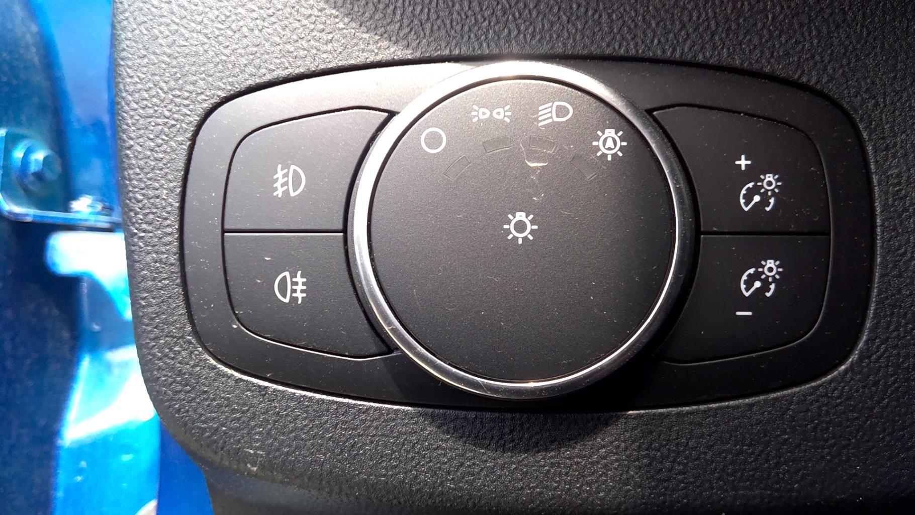 Commande de phare FORD PUMA 2 Essence/Hybride - 1