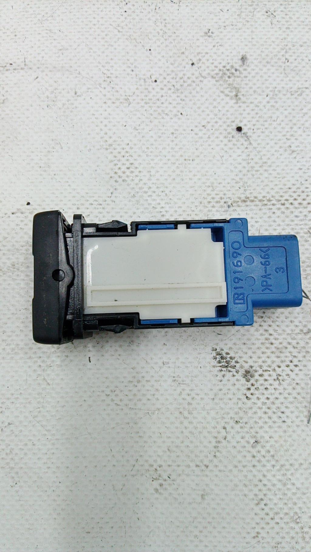 Commande de reglage de siege TOYOTA AURIS 2 PHASE 2  - 1