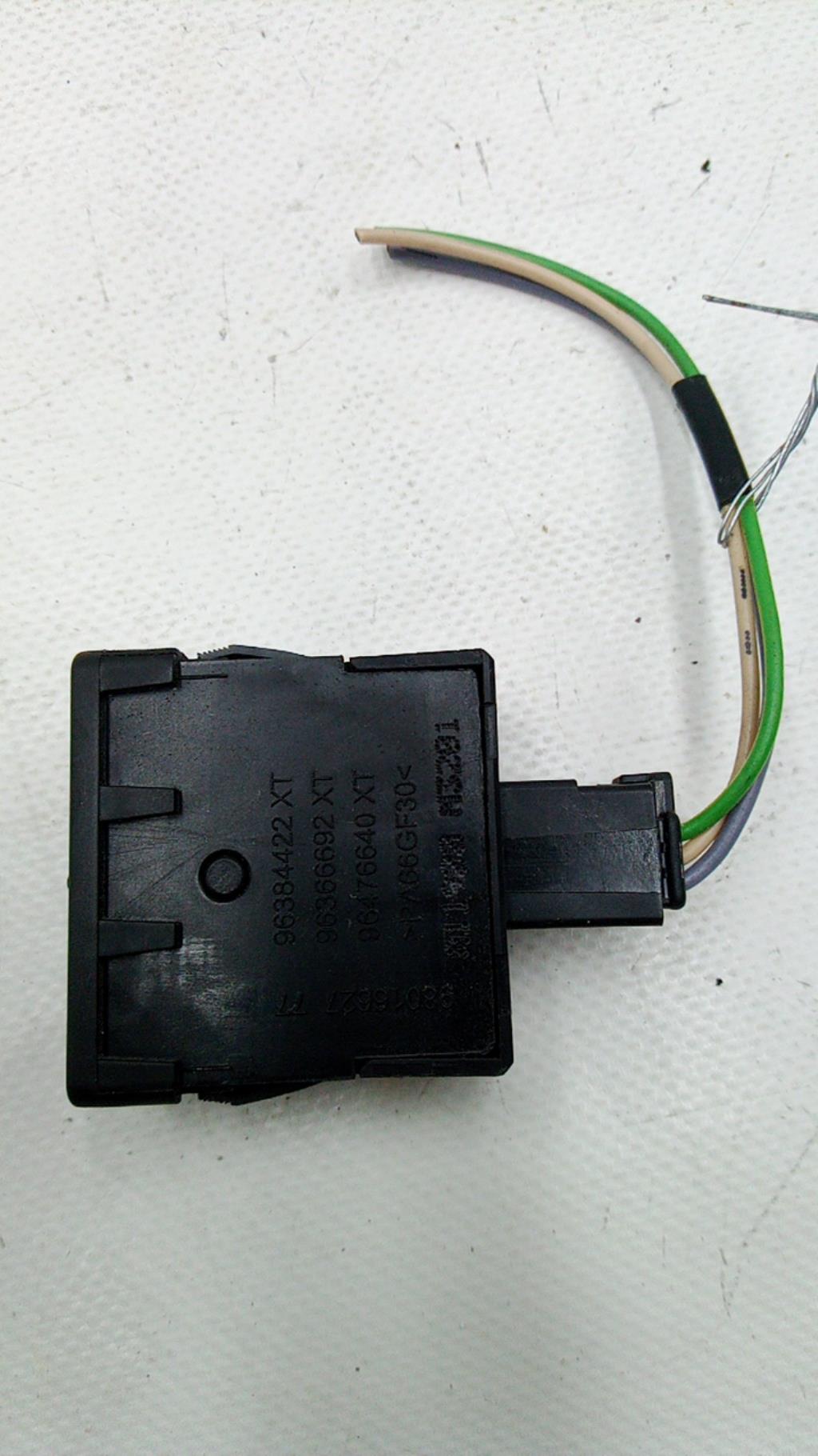 Commande de reglage hauteur de phare CITROEN BERLINGO 2 PHASE 2 Essence - 1
