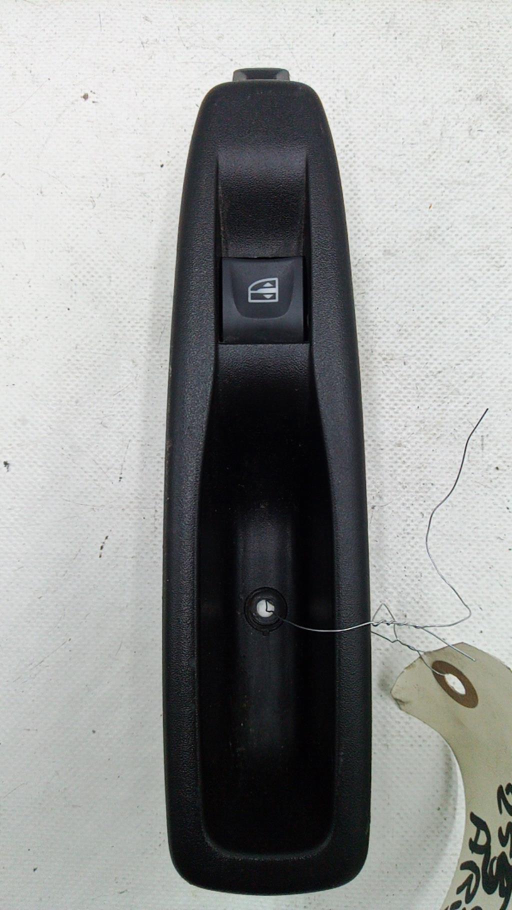 Interruttore lavacristalli posteriore destro RENAULT CLIO 4 PHASE 1 Gasolina - 1