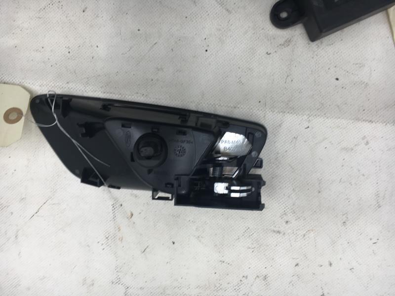Maniglia interna posteriore sinistra FORD PUMA 2 Gasolina/Híbrido - 1