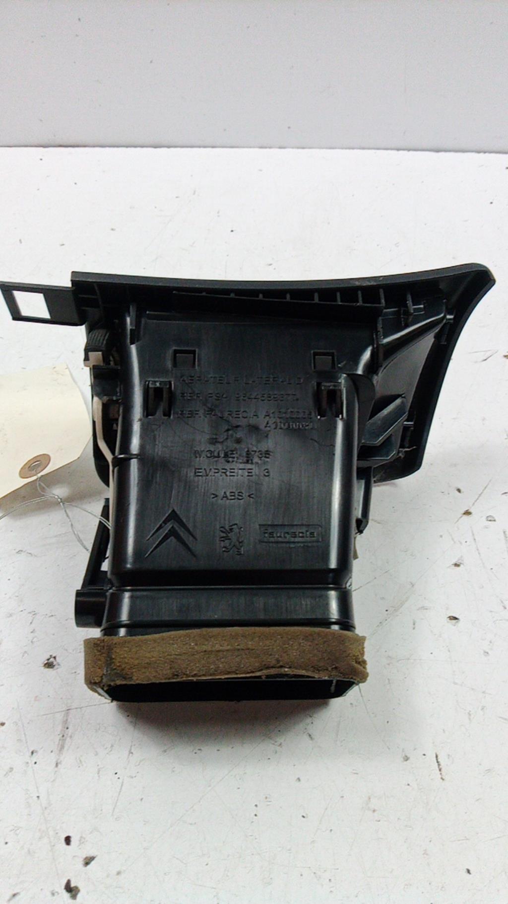 Bocchetta aerazione cruscotto anteriore destra PEUGEOT 407 COUPE Gasolina - 1