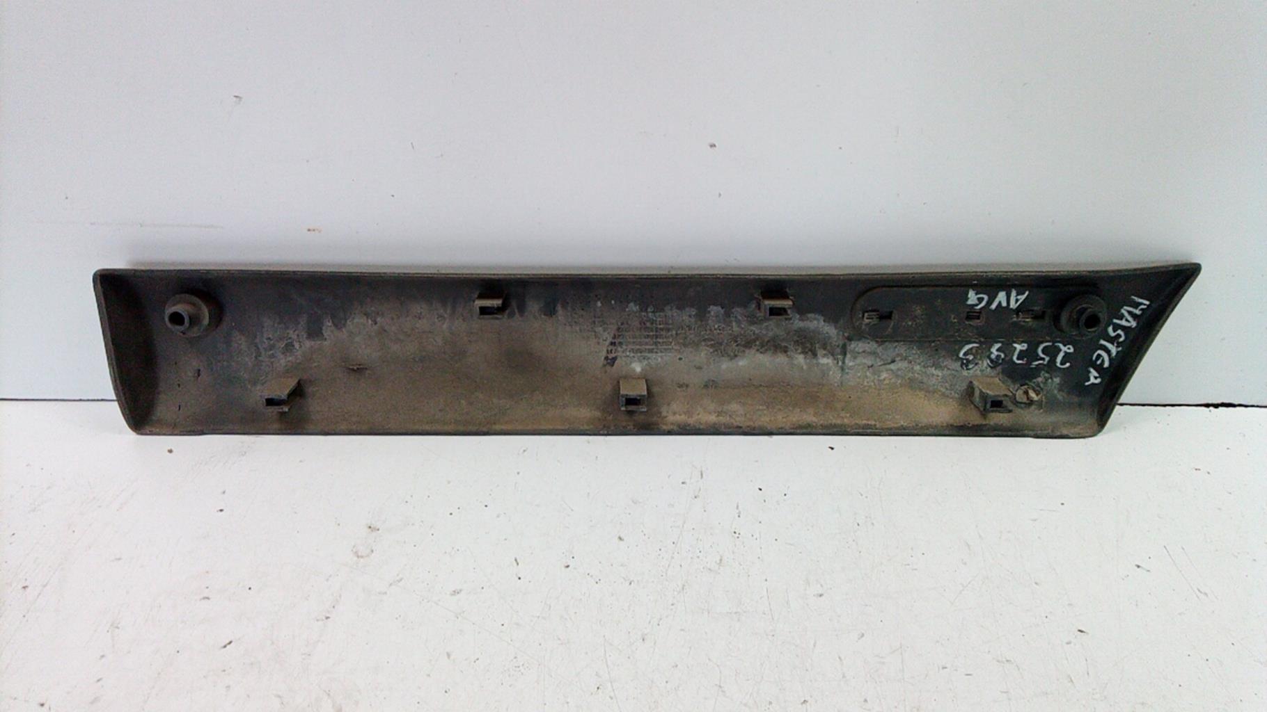 Modanatura portiera anteriore sinistra RENAULT MASTER 2 PHASE 2 Diésel - 1