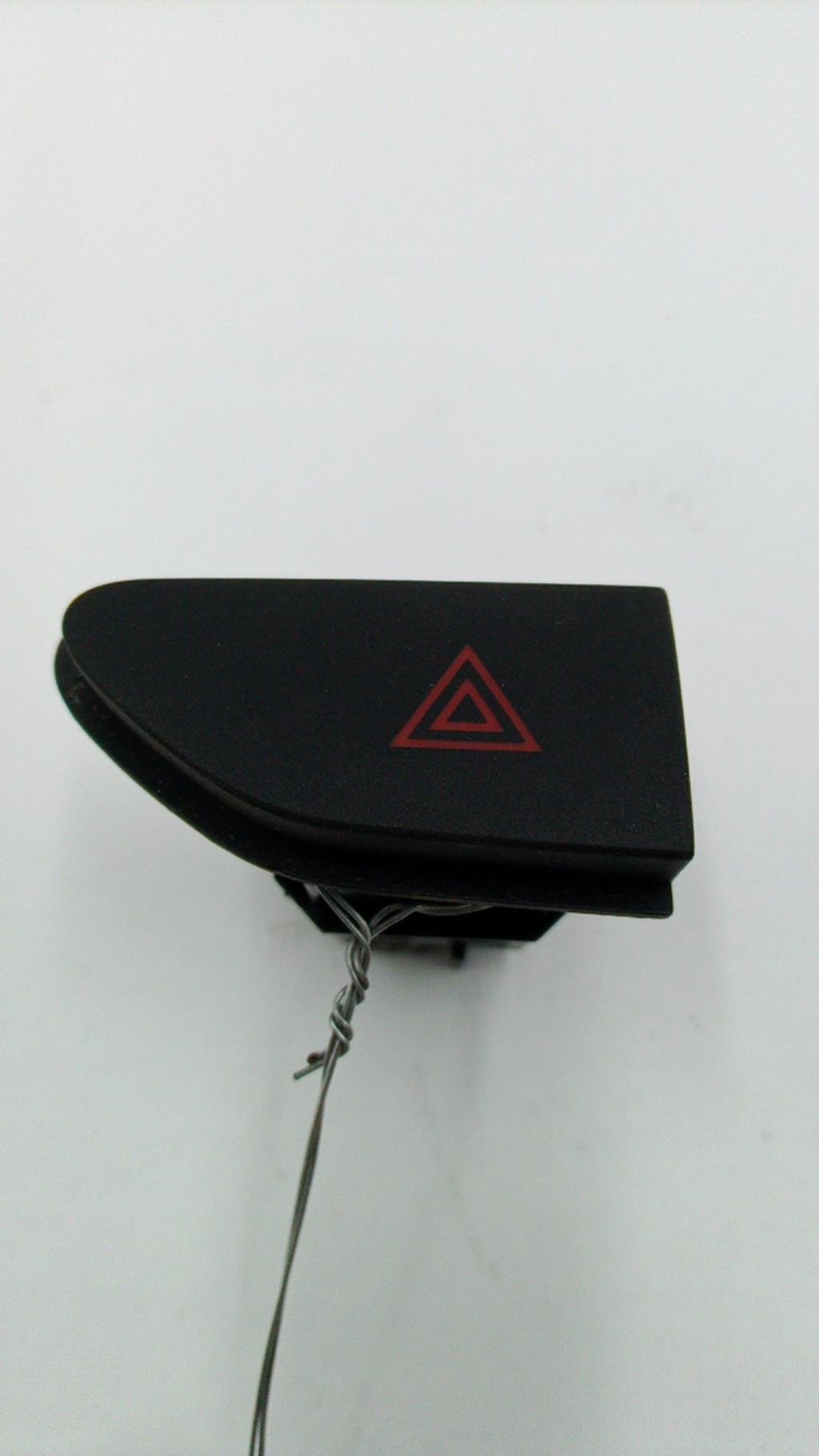 Bouton de warning RENAULT CAPTUR 1 PHASE 1 Diesel - 1