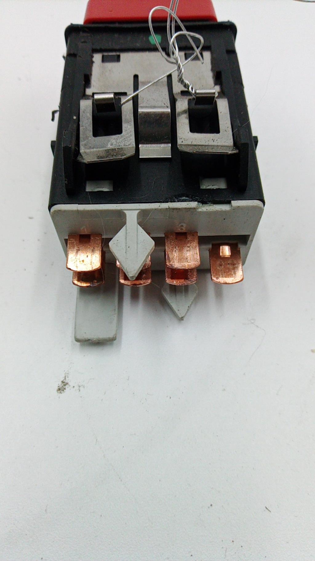 Bouton de warning VOLKSWAGEN TRANSPORTER 4 PHASE 2 Essence - 1