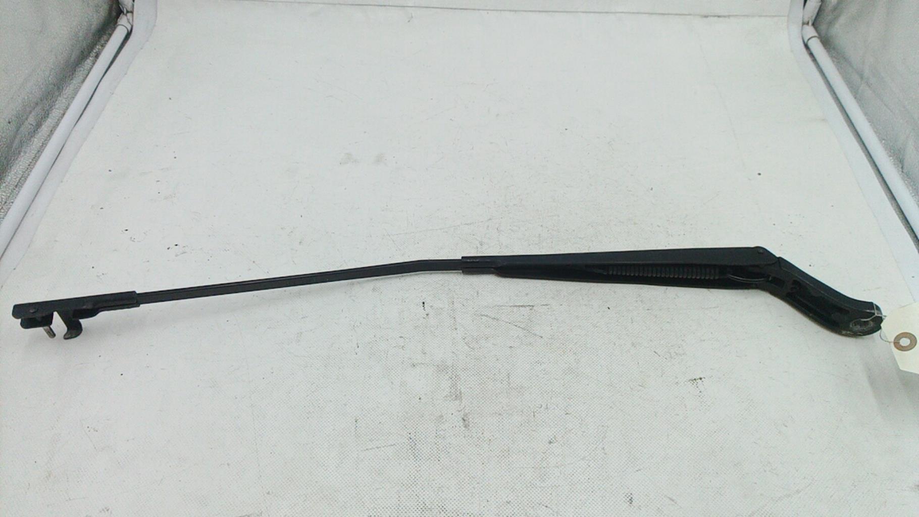 Braccio tergicristallo anteriore destro PEUGEOT 407 COUPE Gasolina - 1