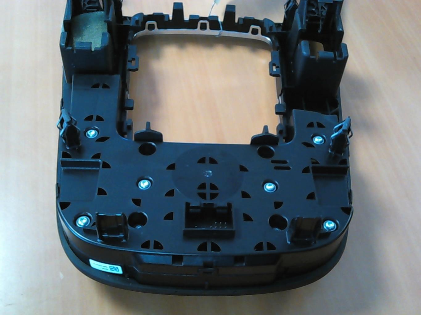 Commande autoradio AUDI A4 3 AVANT PHASE 1 BREAK Diesel - 1