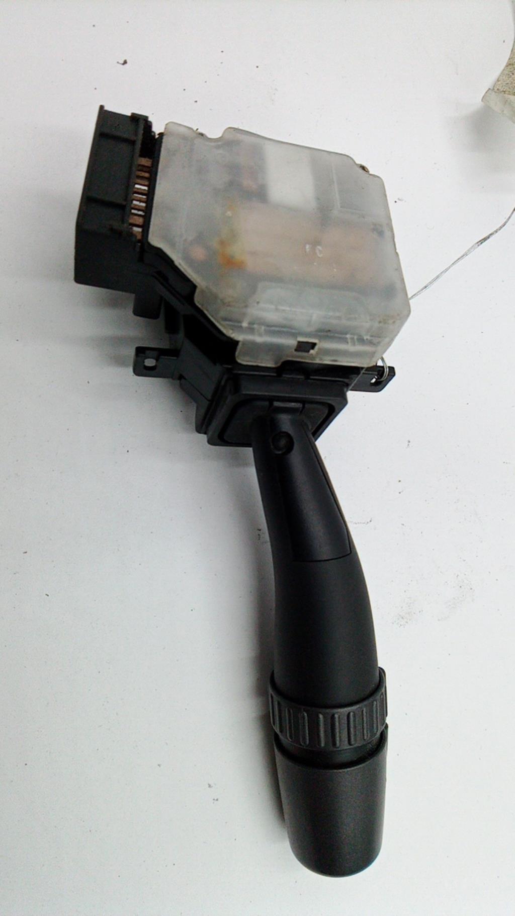 Commodo phare HYUNDAI TRAJET Diesel - 1