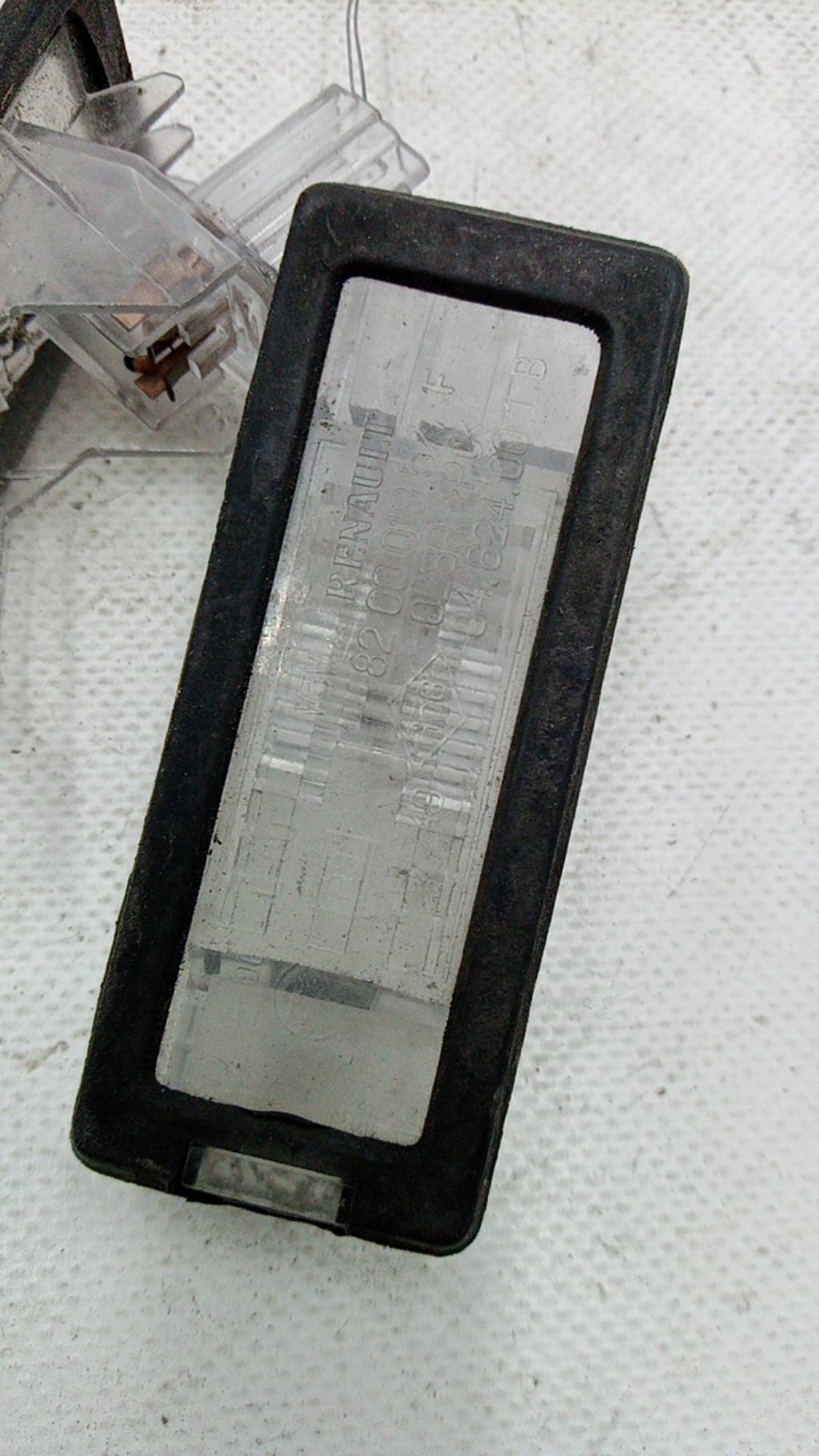Eclairage de plaque RENAULT SCENIC 3 PHASE 1 Diesel - 1