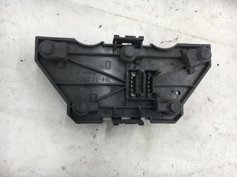 Base portalampade fanale posteriore destro PEUGEOT 605 PHASE 2 Diésel - 1