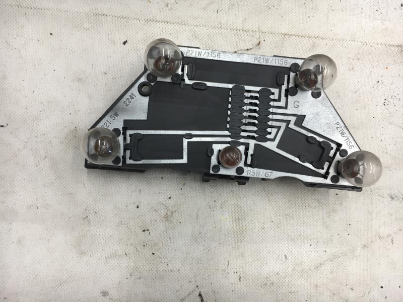 Base portalampade fanale posteriore sinistro PEUGEOT 605 PHASE 2 Diésel - 1
