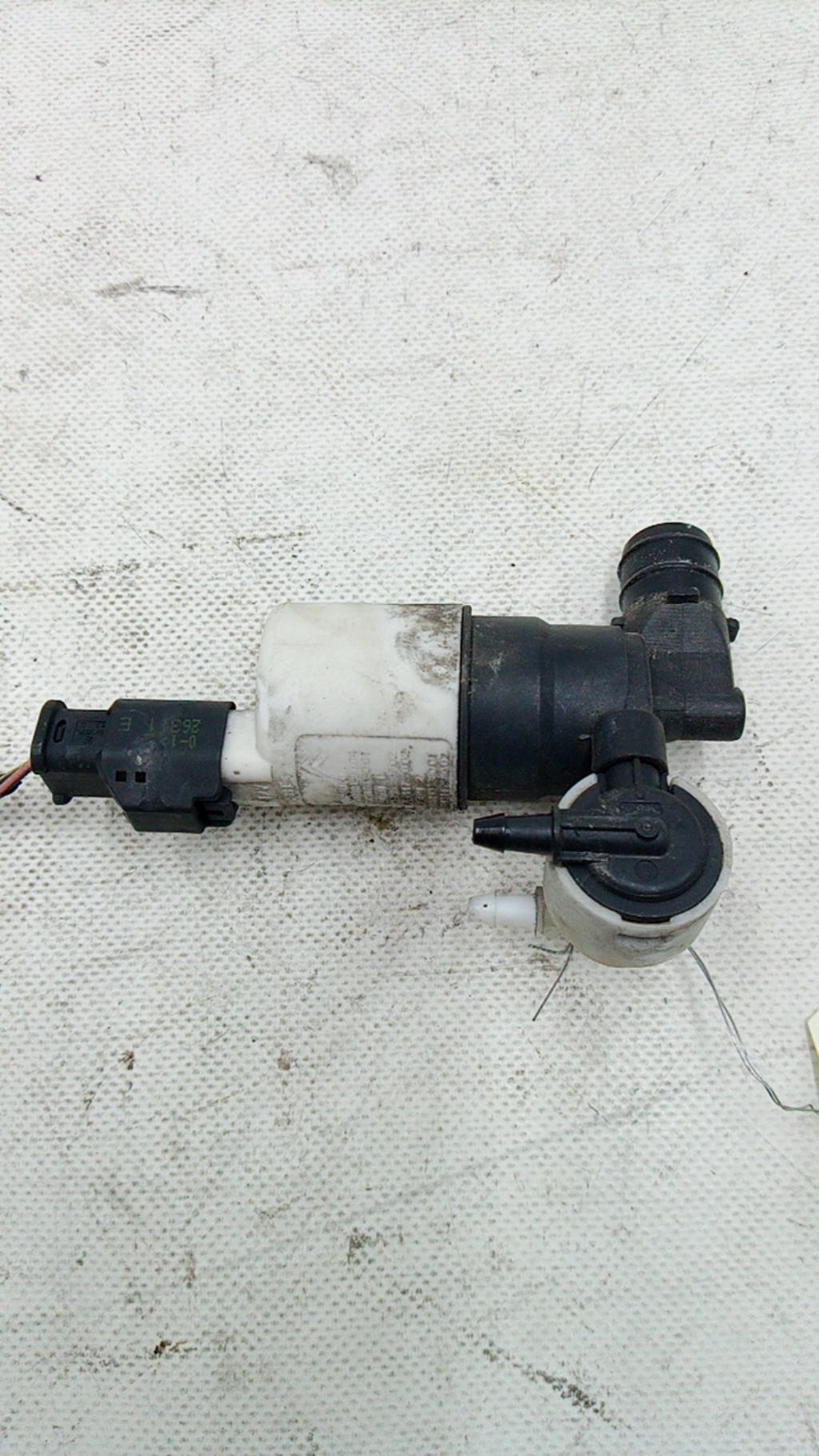 Pompe lave glace avant CITROEN C4 2 PHASE 1 Diesel - 1