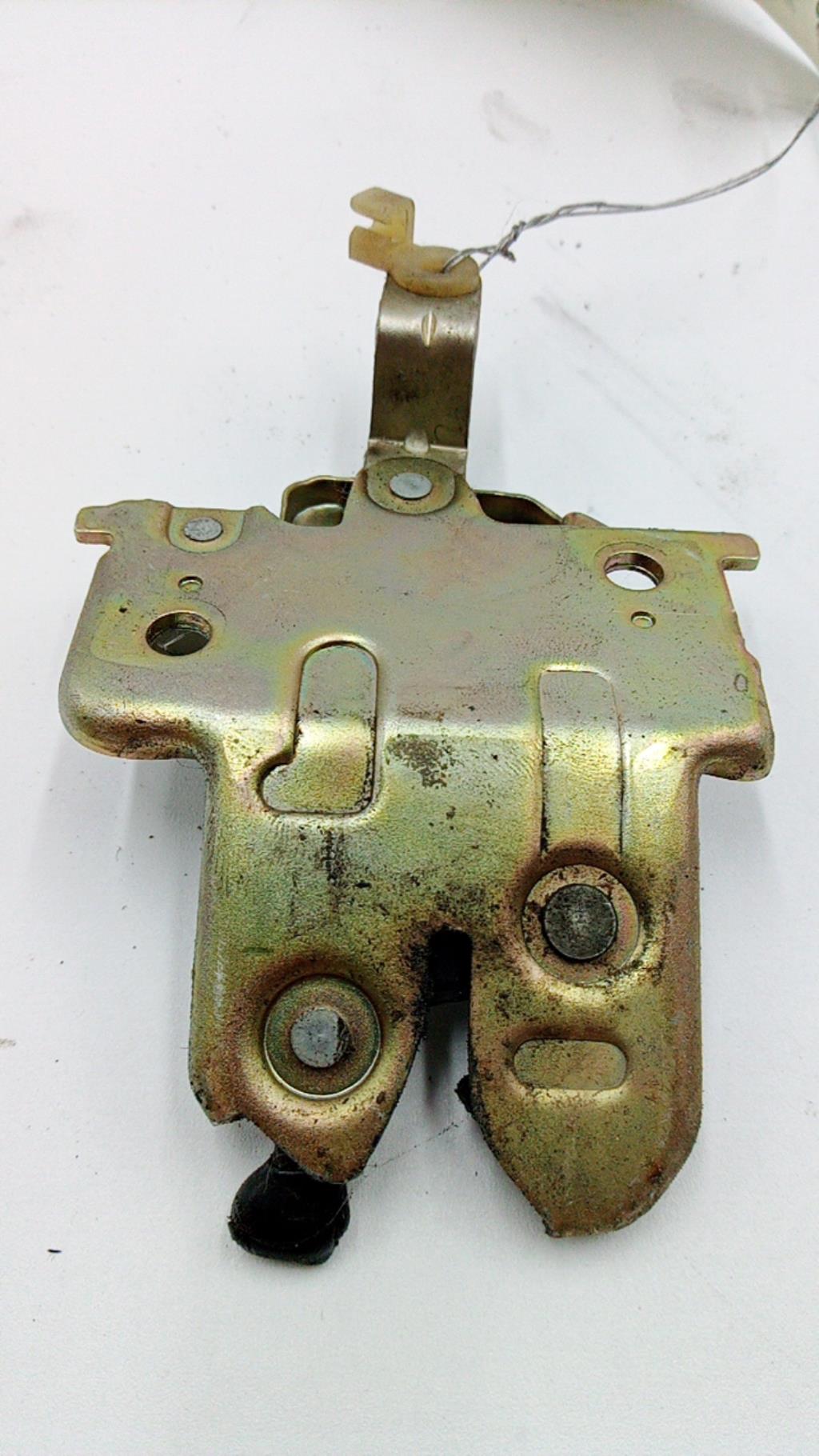 Serrure de coffre DAEWOO NUBIRA 1 PHASE 2 Essence/GPL - 1