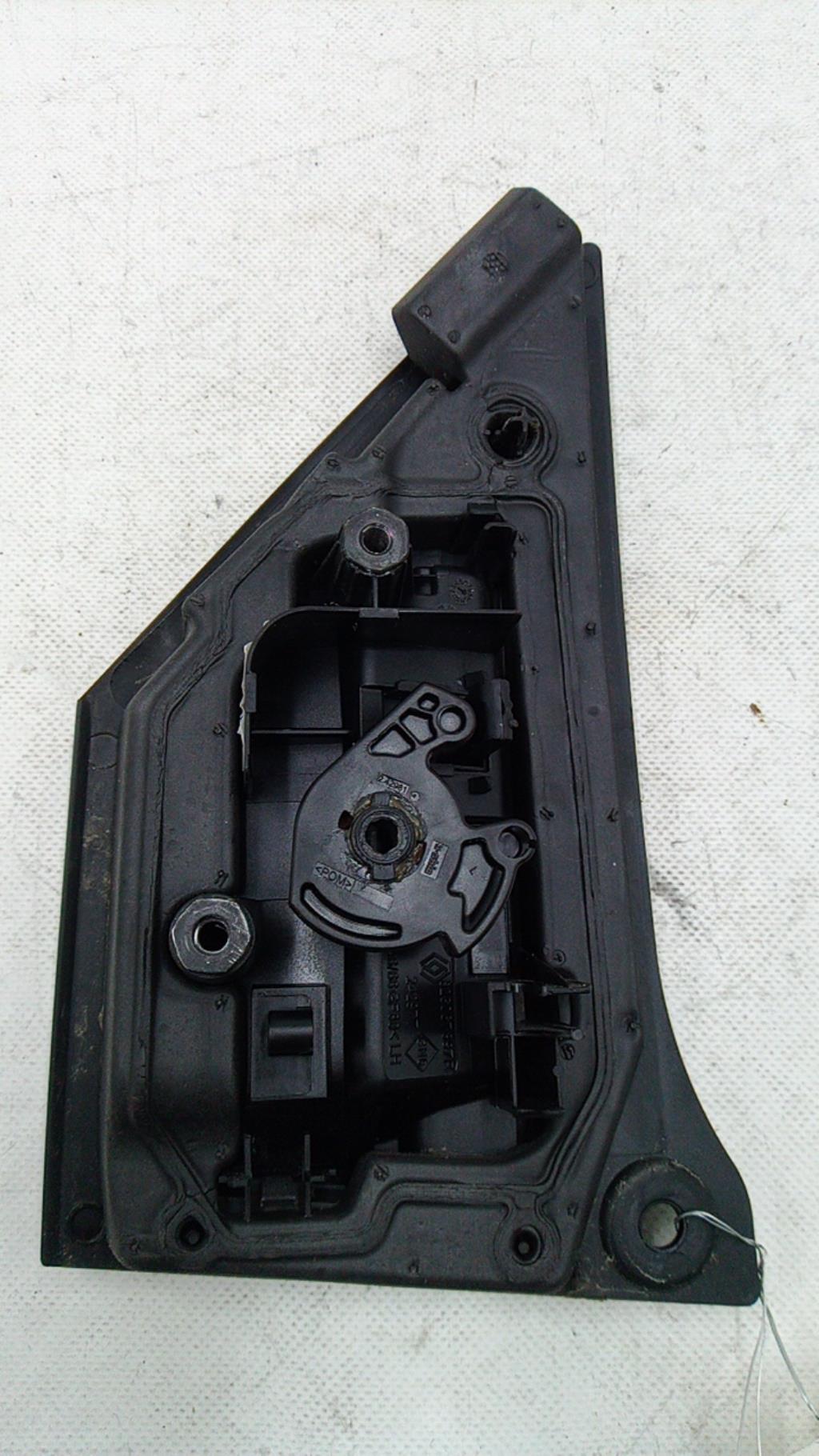 Support poignee porte arriere gauche RENAULT TWINGO 3 PHASE 1 Essence - 1