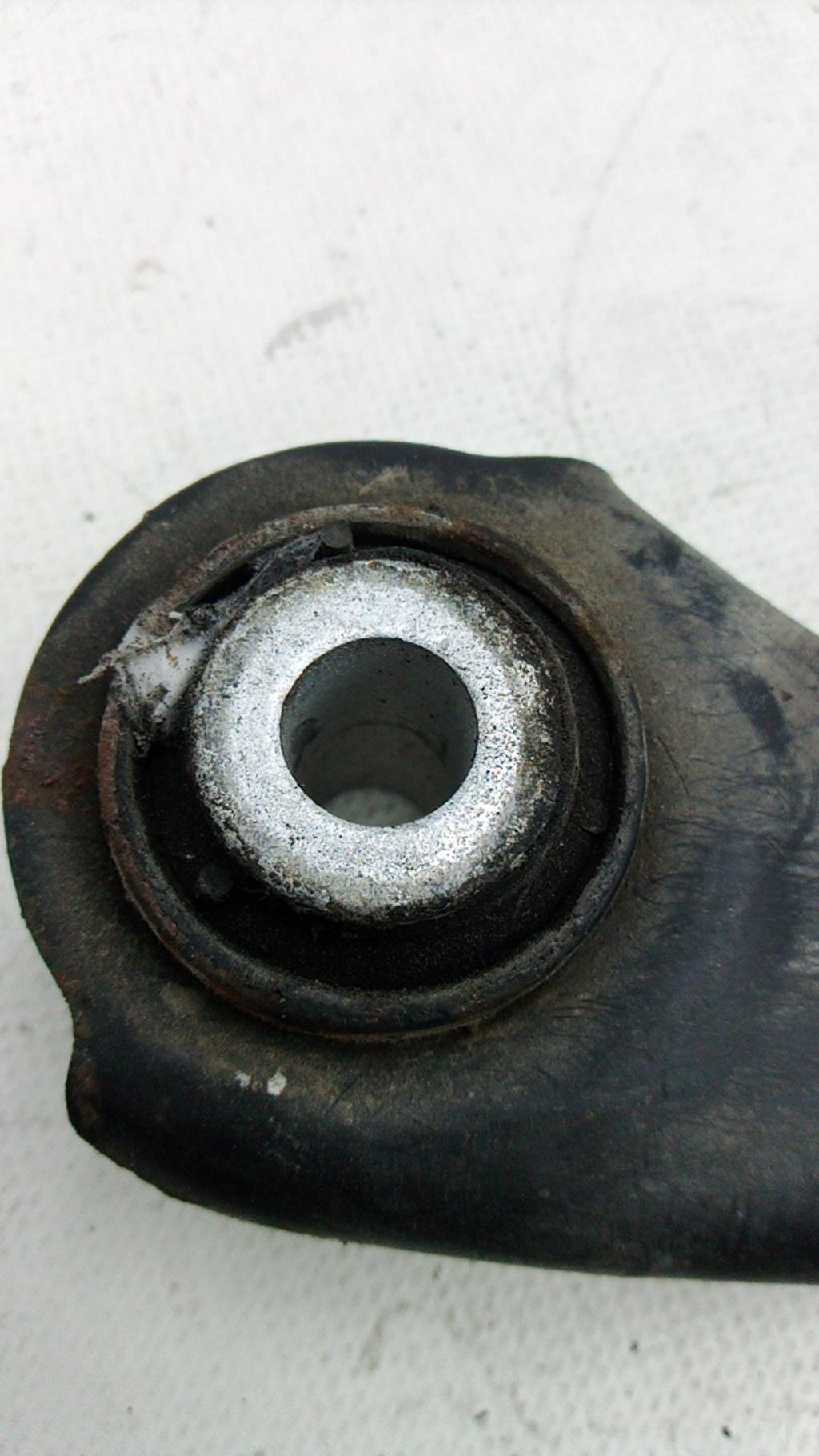 Braccio sospensione posteriore destra MERCEDES CLASSE C 203 COUPE SPORT PHASE 1 Diésel - 1