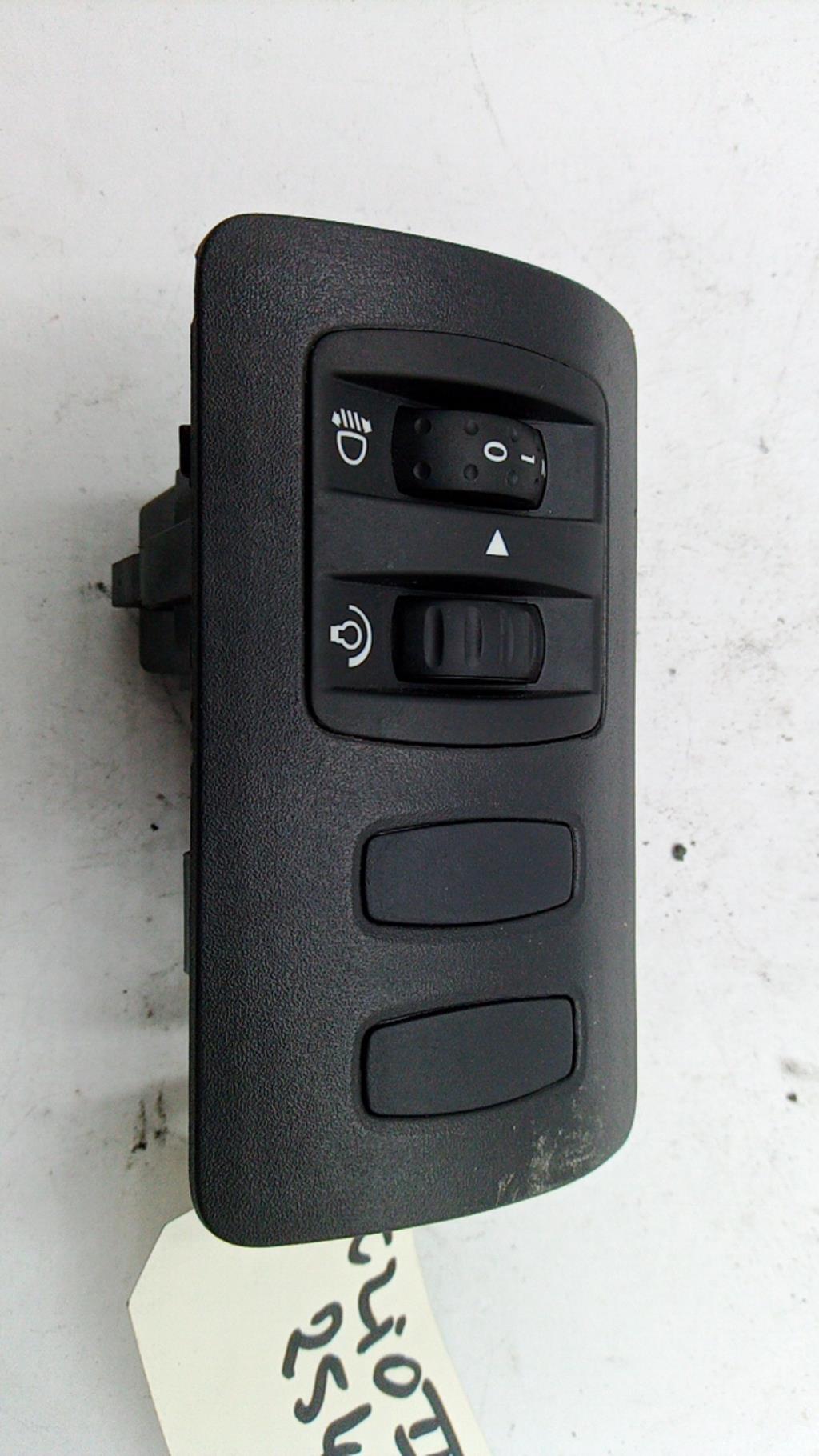 Commande de reglage hauteur de phare RENAULT CLIO 3 PHASE 2 Diesel - 1
