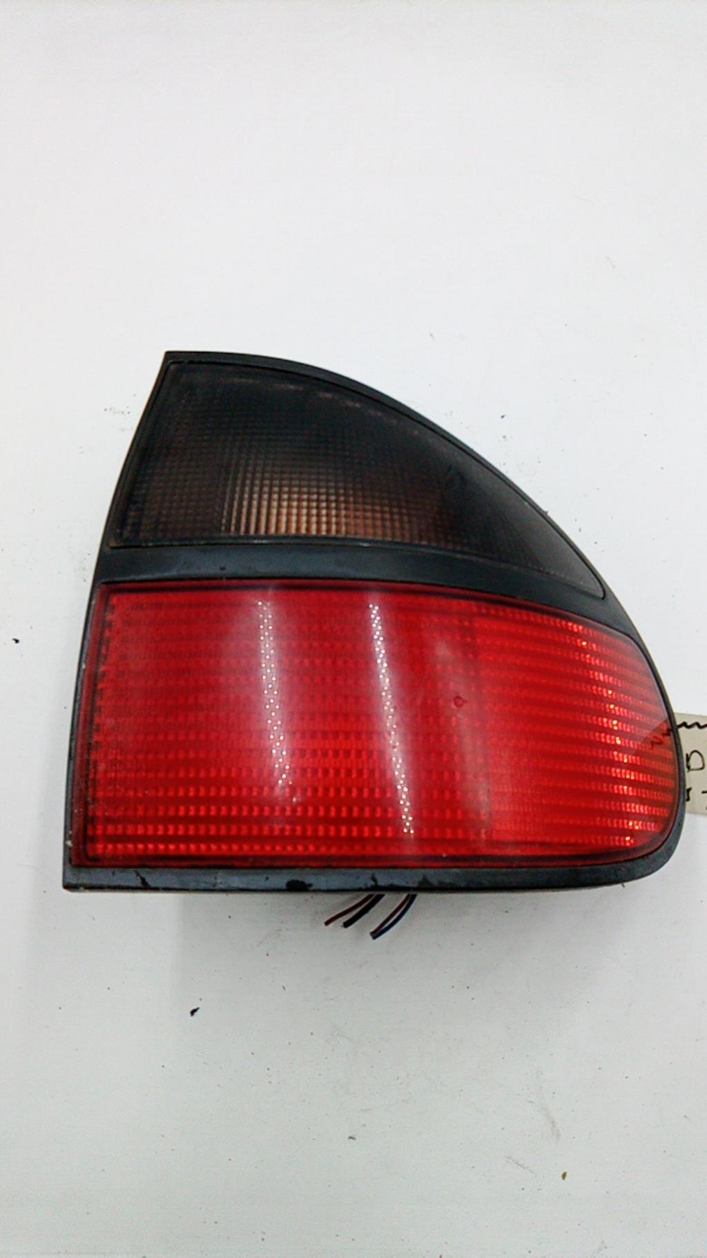 Fanale posteriore principale destro (luci) RENAULT LAGUNA 1 PHASE 2 Diésel - 1