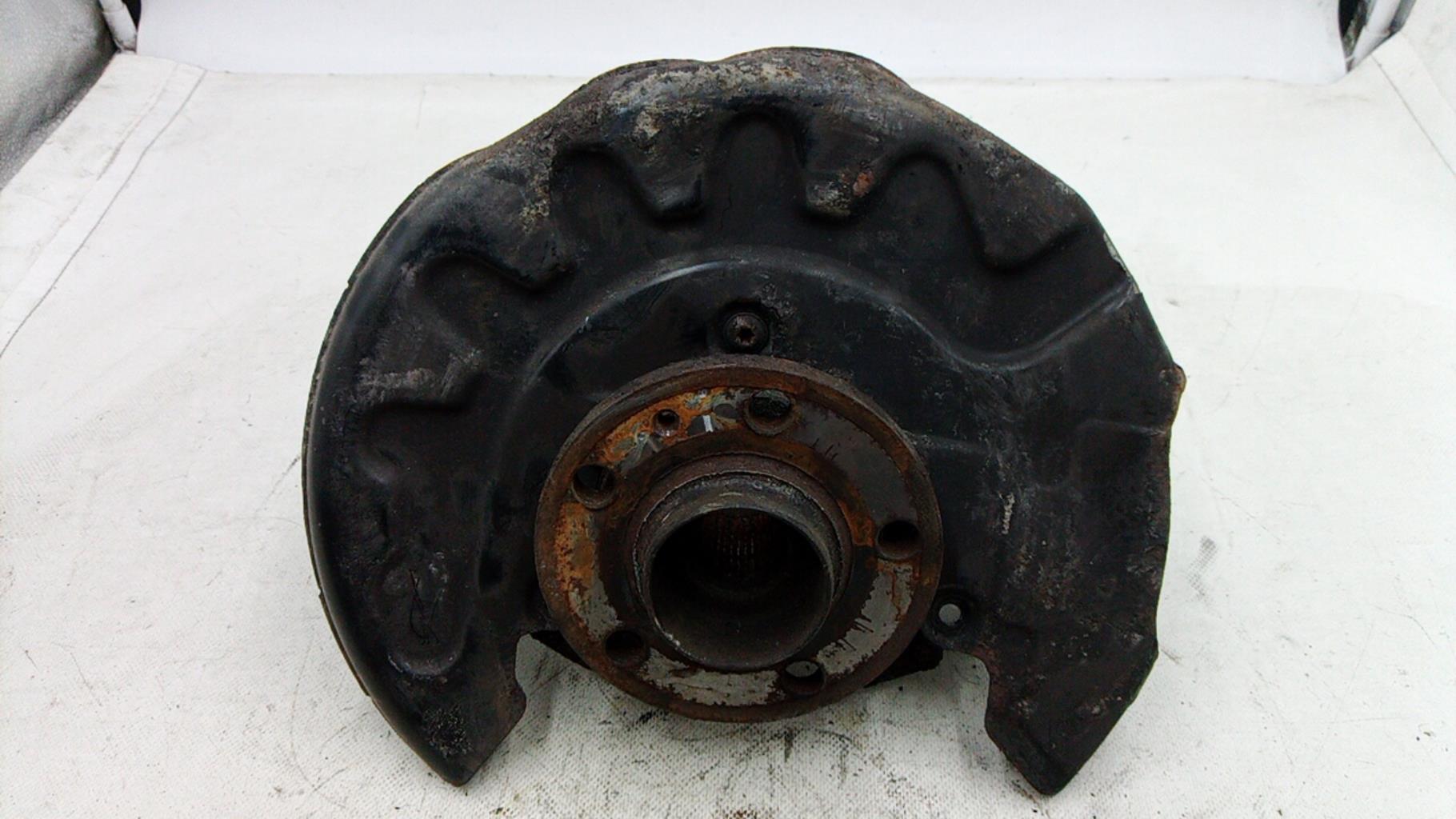 Fuso a snodo anteriore sinistro VOLKSWAGEN POLO 5 PHASE 1 Gasolina - 1