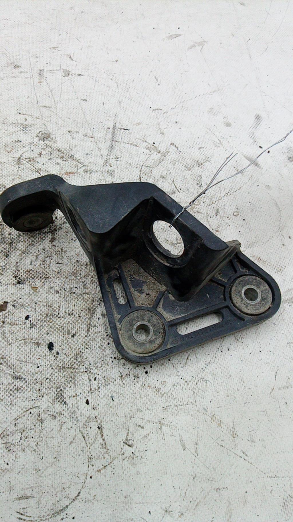 Support cable levier de vitesses VOLKSWAGEN CADDY 3 PHASE 1 Diesel - 1