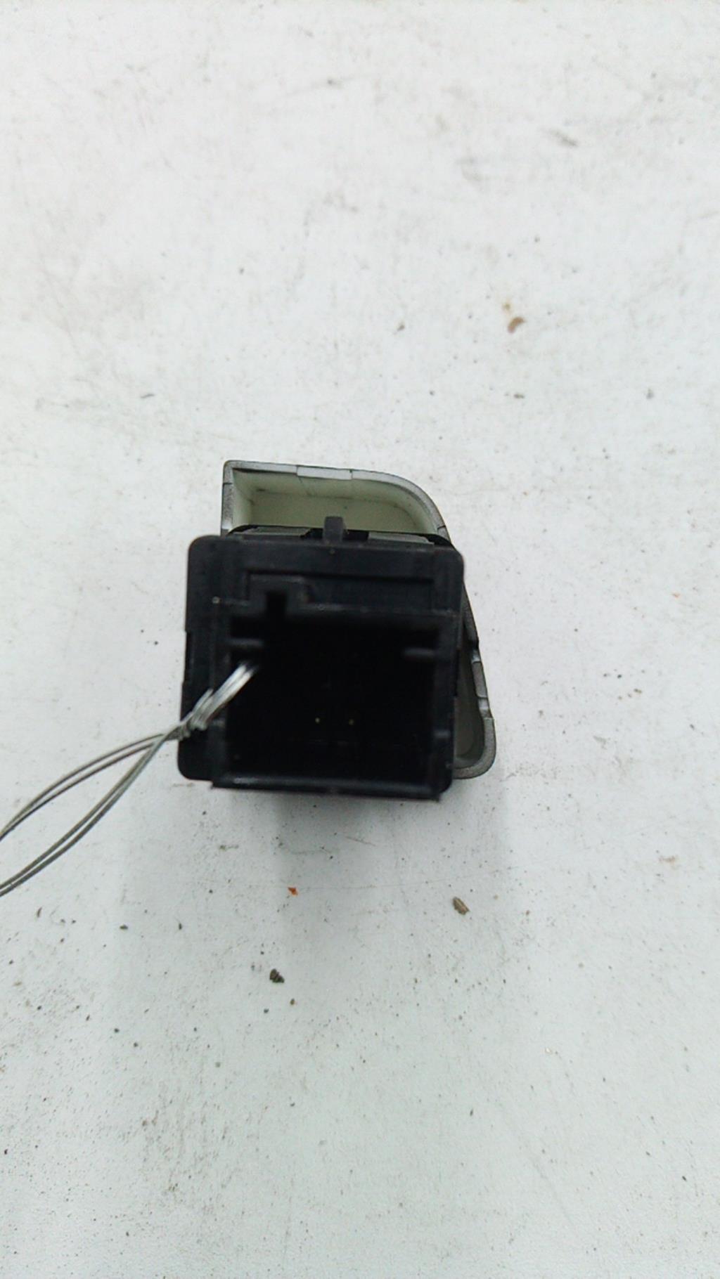 Botón/Interruptor PEUGEOT 5008 1 PHASE 1 Diésel - 1
