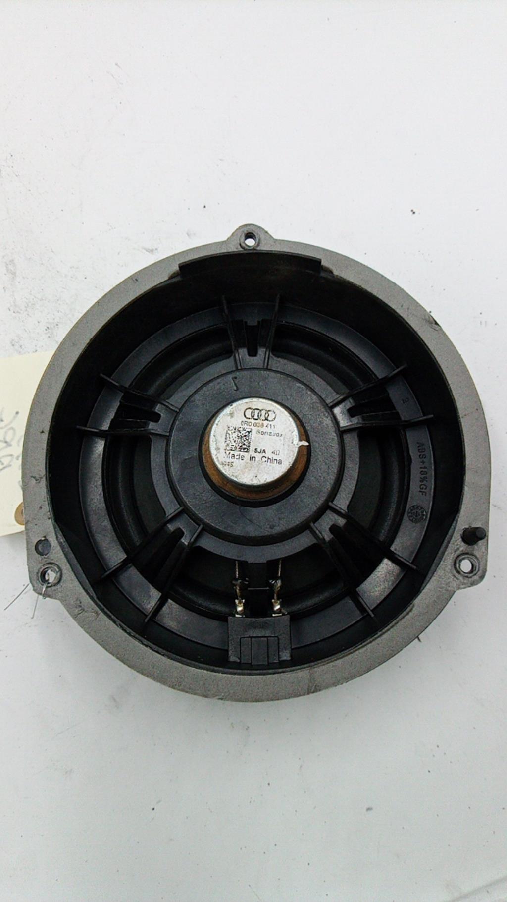 Haut parleur AUDI A4 3 AVANT PHASE 1 BREAK Diesel - 1