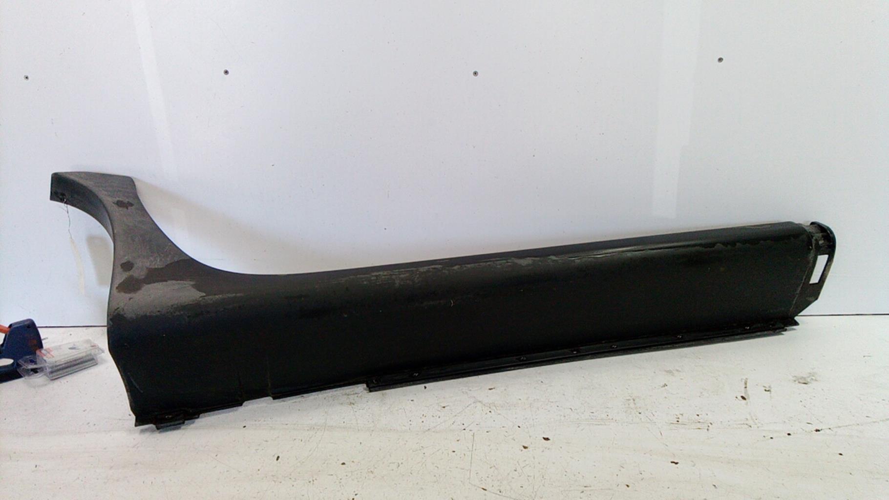 Bas de caisse gauche RENAULT SCENIC 1 PHASE 2 Essence - 1