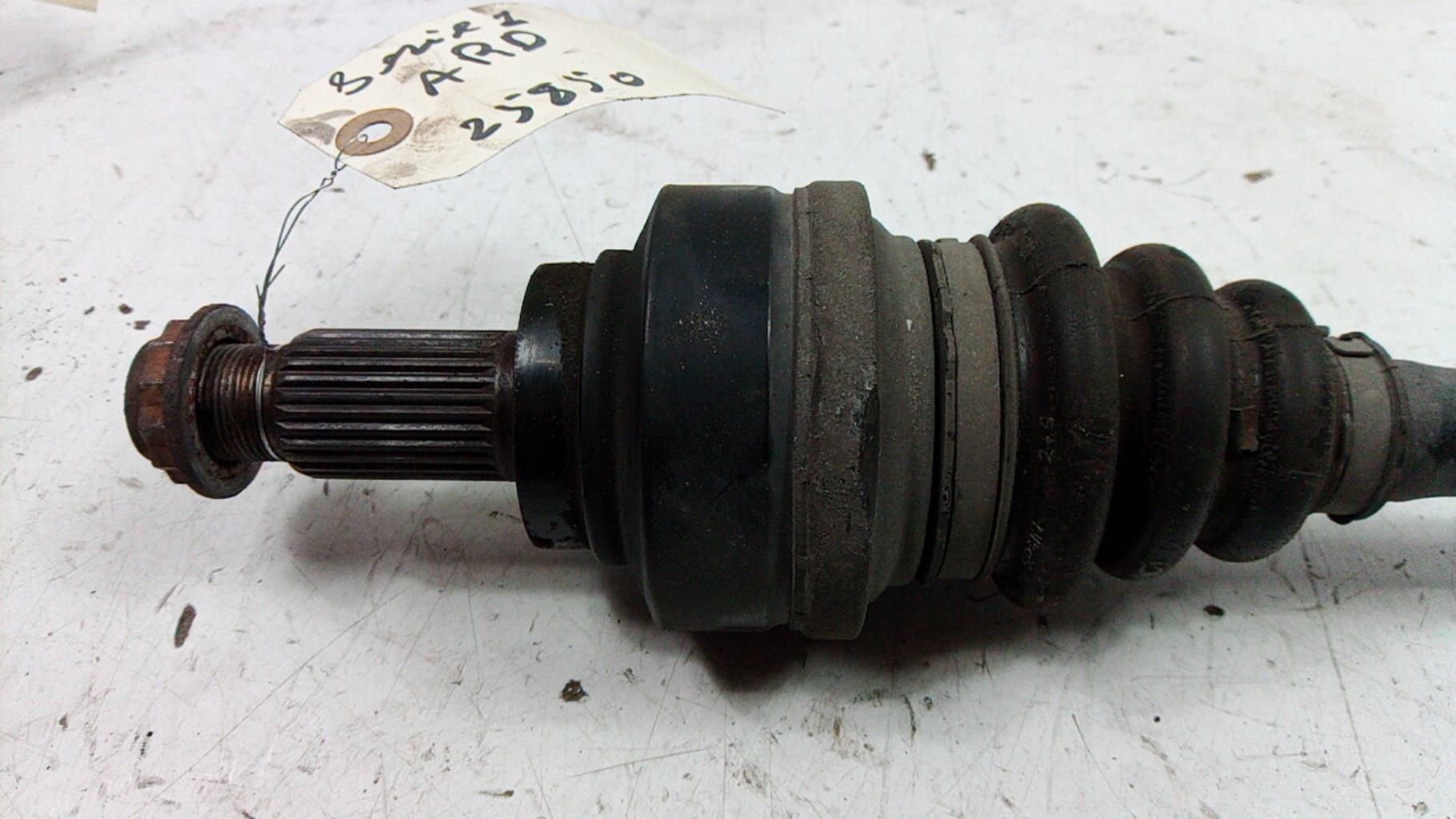 Giunto cardanico posteriore destro (trasmissione) BMW SERIE 1 F20 PHASE 1 Diésel - 1